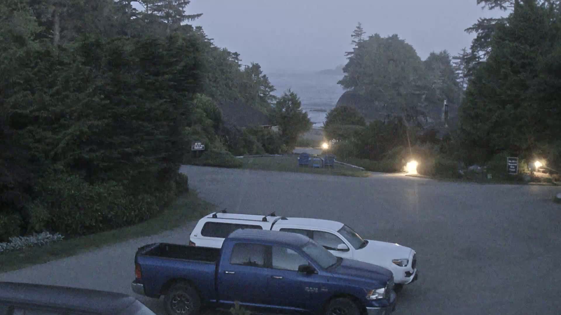 Tofino, Mackenzie Beach Live Cam - Tofino, Alberni-Clayoquot, British Columbia, Canada