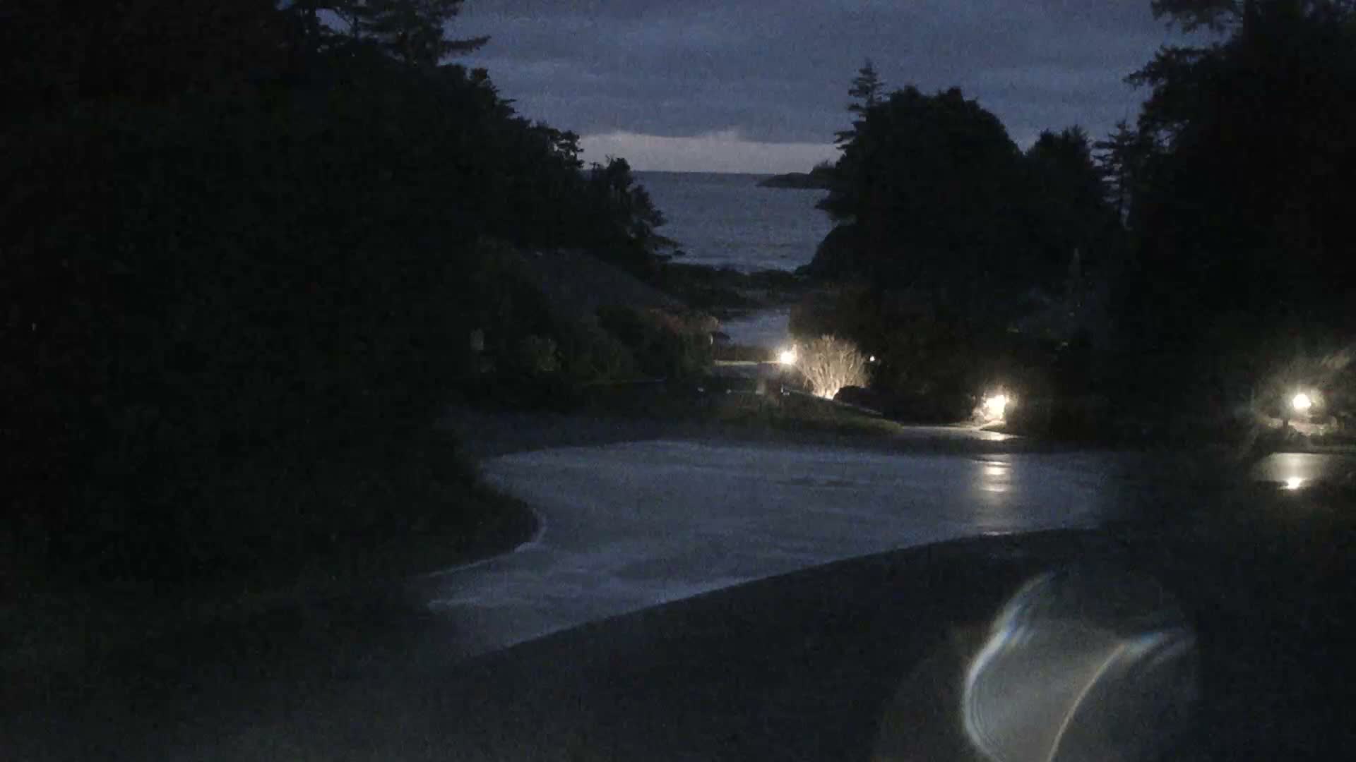 Tofino, Mackenzie Beach Live Cam - Tofino, Alberni-Clayoquot, British Columbia, Canada