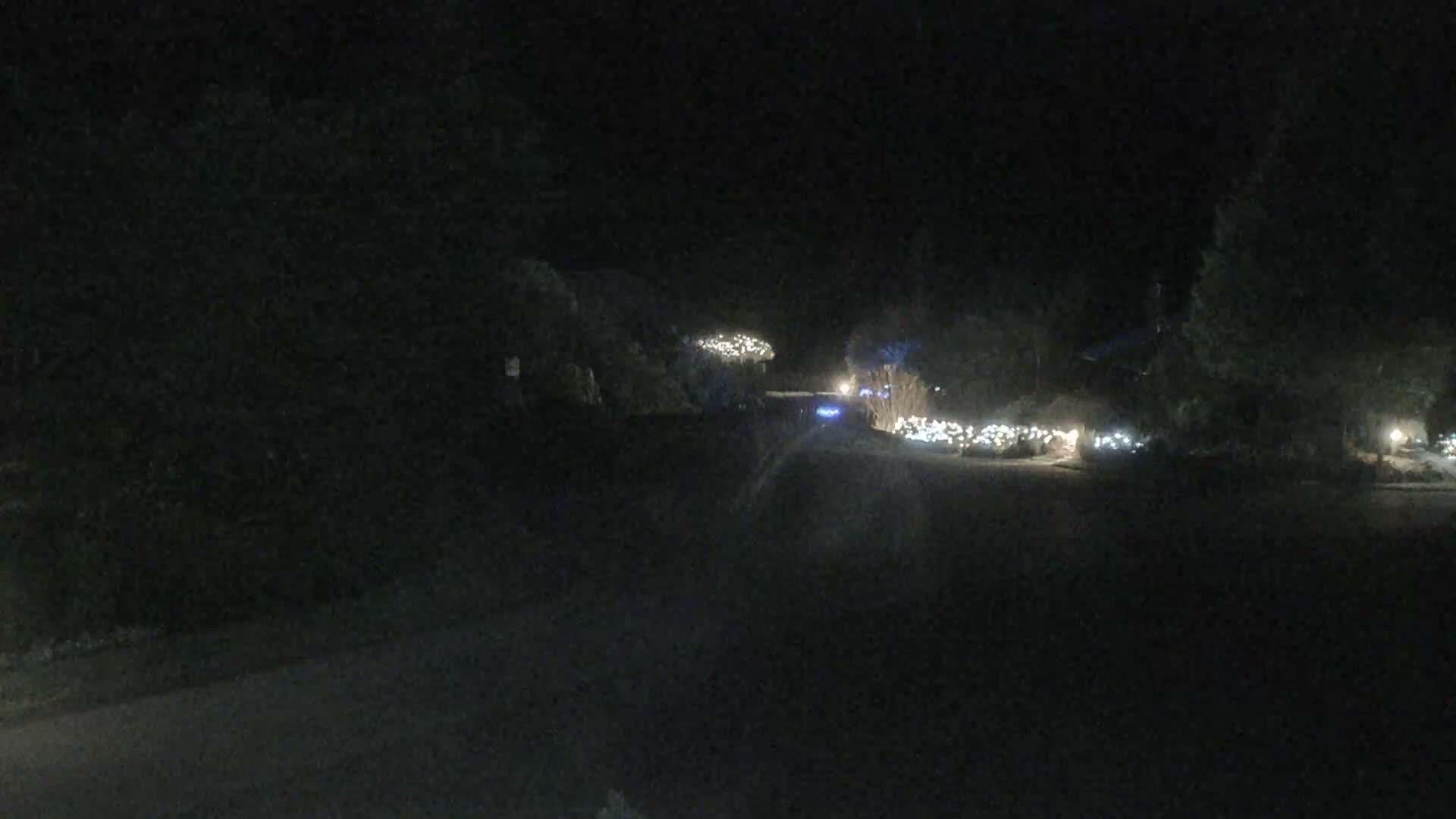 Tofino, Mackenzie Beach Live Cam - Tofino, Alberni-Clayoquot, British Columbia, Canada