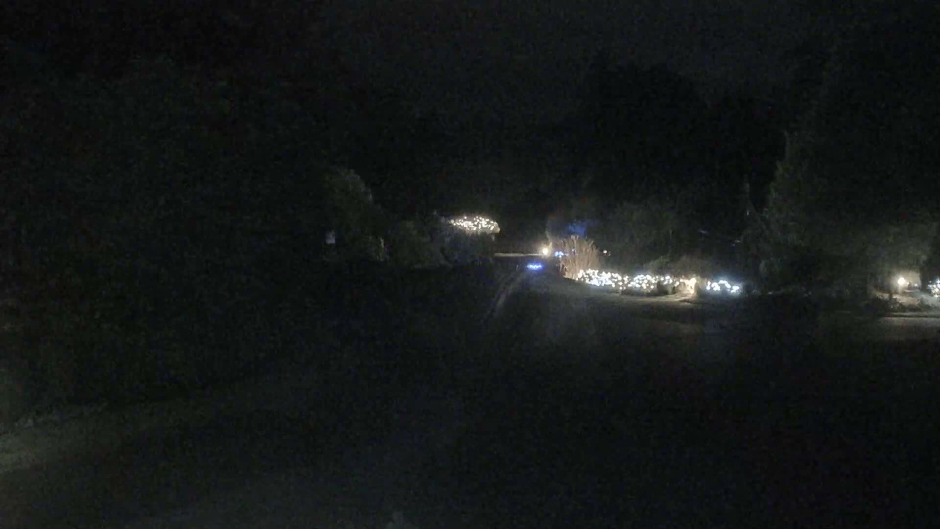 Tofino, Mackenzie Beach Live Cam - Tofino, Alberni-Clayoquot, British Columbia, Canada