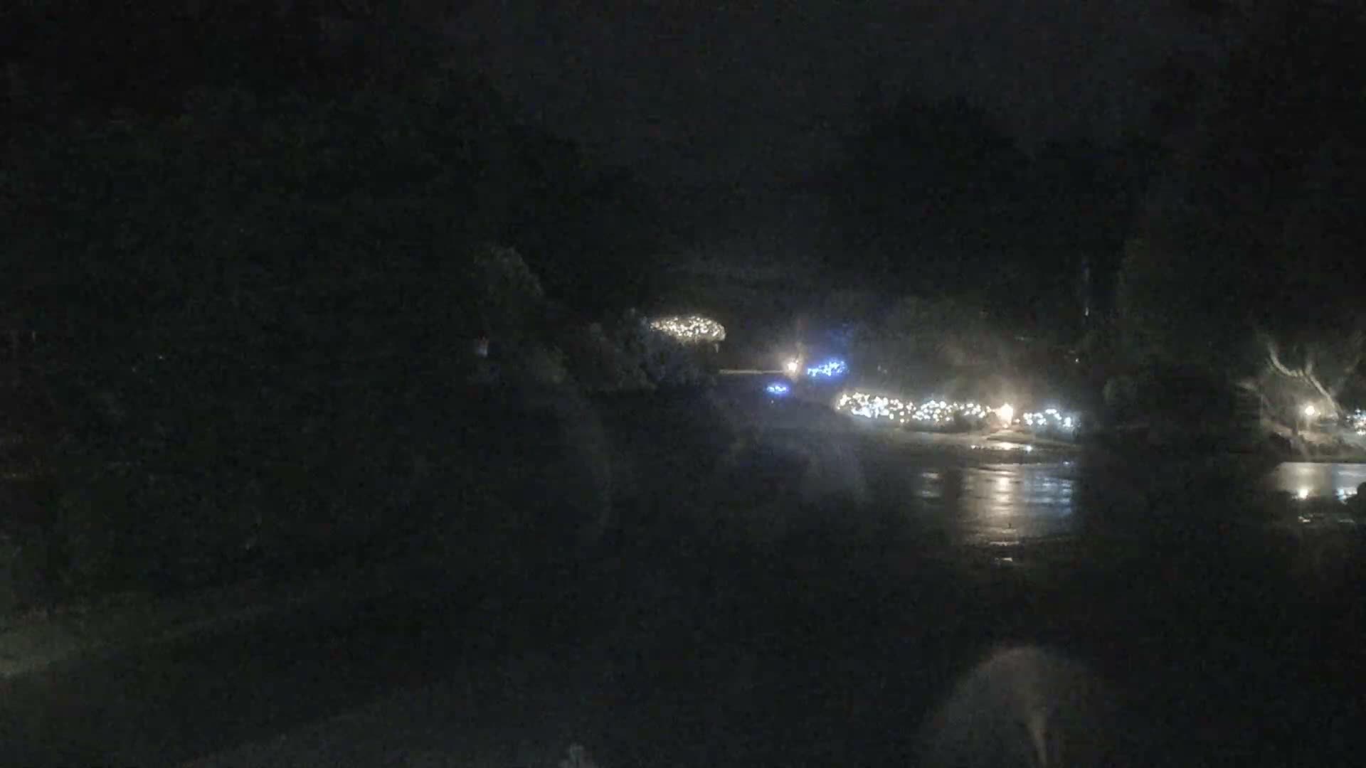 Tofino, Mackenzie Beach Live Cam - Tofino, Alberni-Clayoquot, British Columbia, Canada