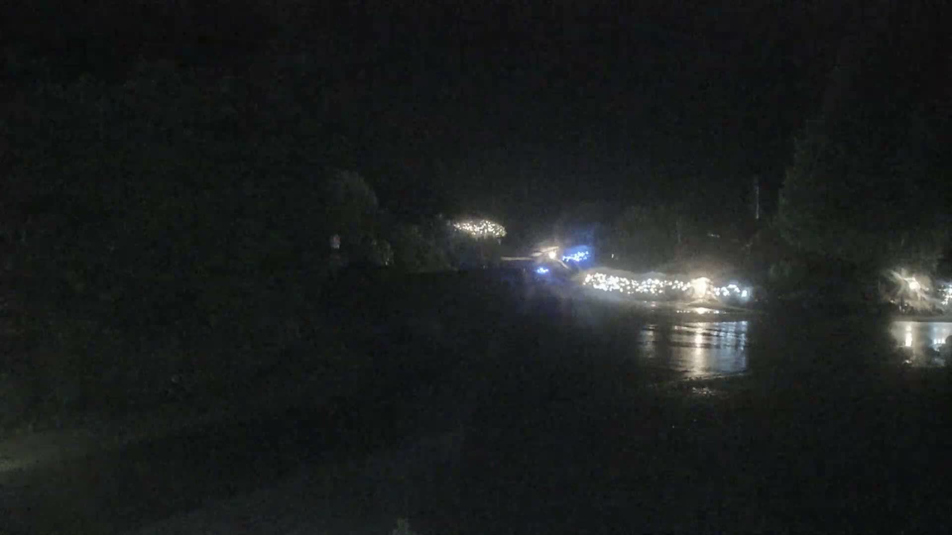 Tofino, Mackenzie Beach Live Cam - Tofino, Alberni-Clayoquot, British Columbia, Canada