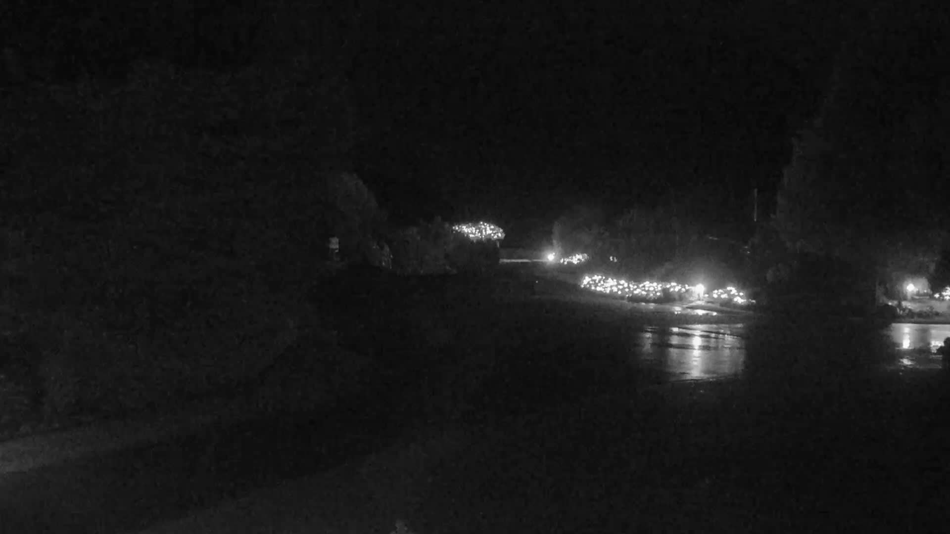 Tofino, Mackenzie Beach Live Cam - Tofino, Alberni-Clayoquot, British Columbia, Canada