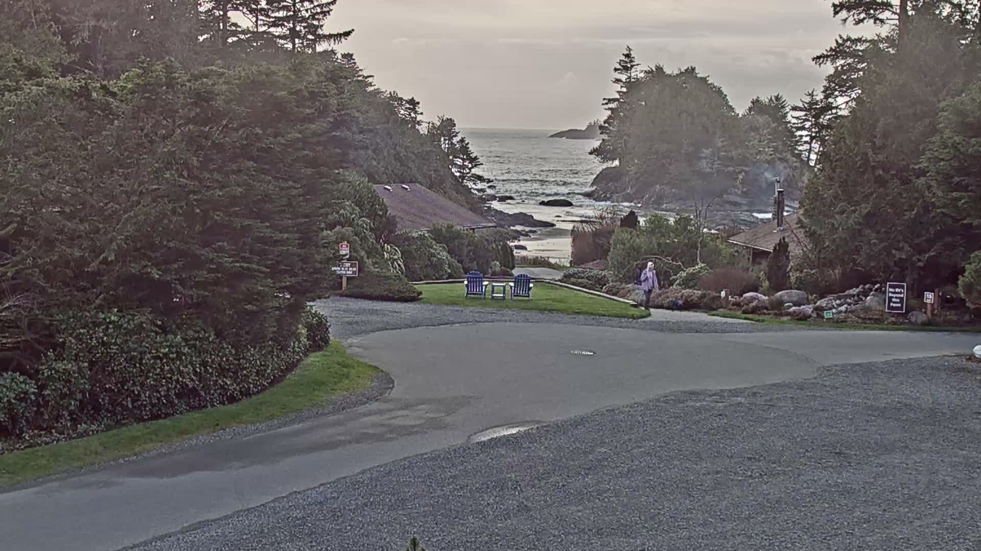 Tofino, Mackenzie Beach Live Cam - Tofino, Alberni-Clayoquot, British Columbia, Canada