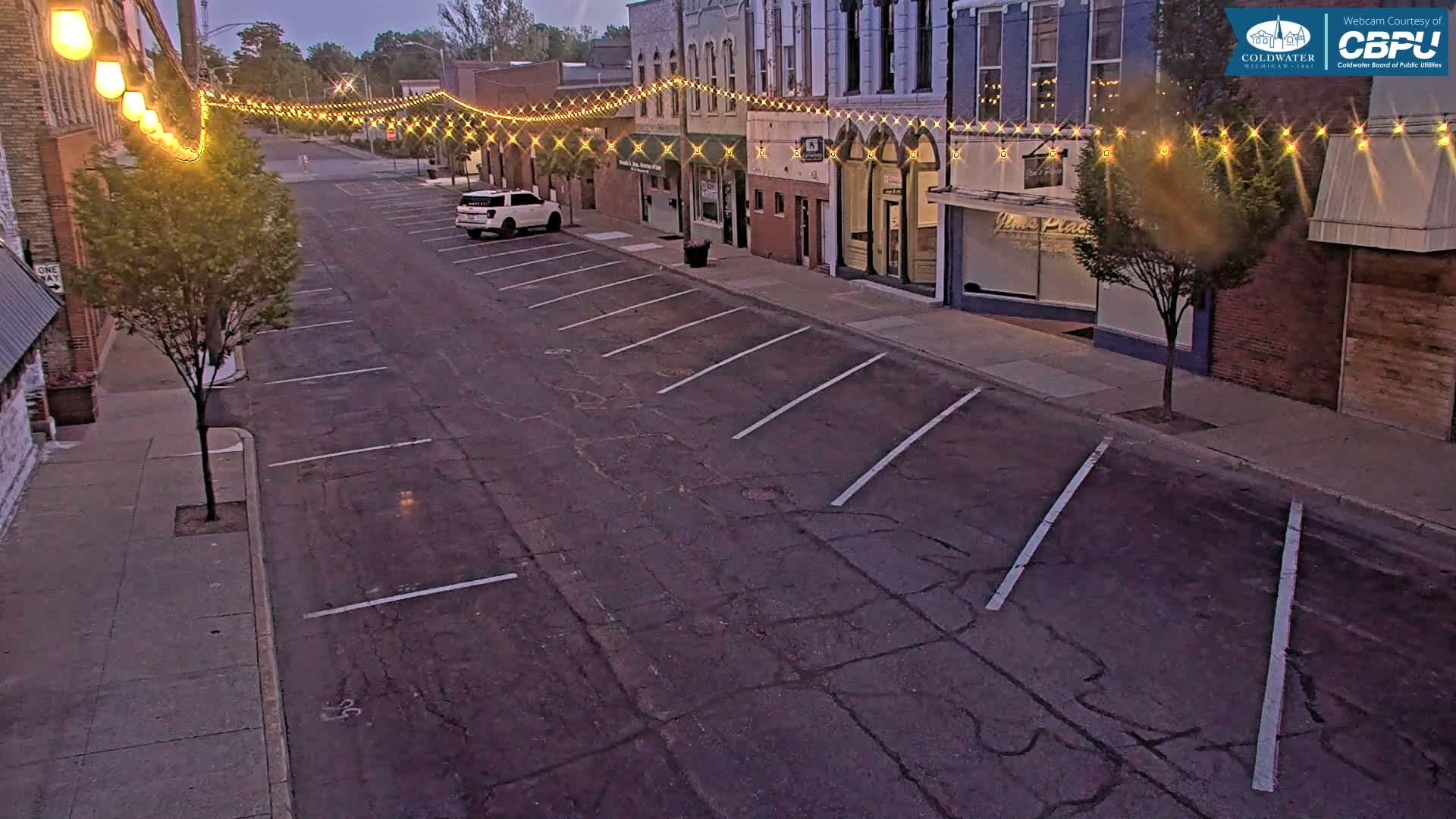 Coldwater, Monroe Street Live Cam - Coldwater, Branch, Michigan, USA