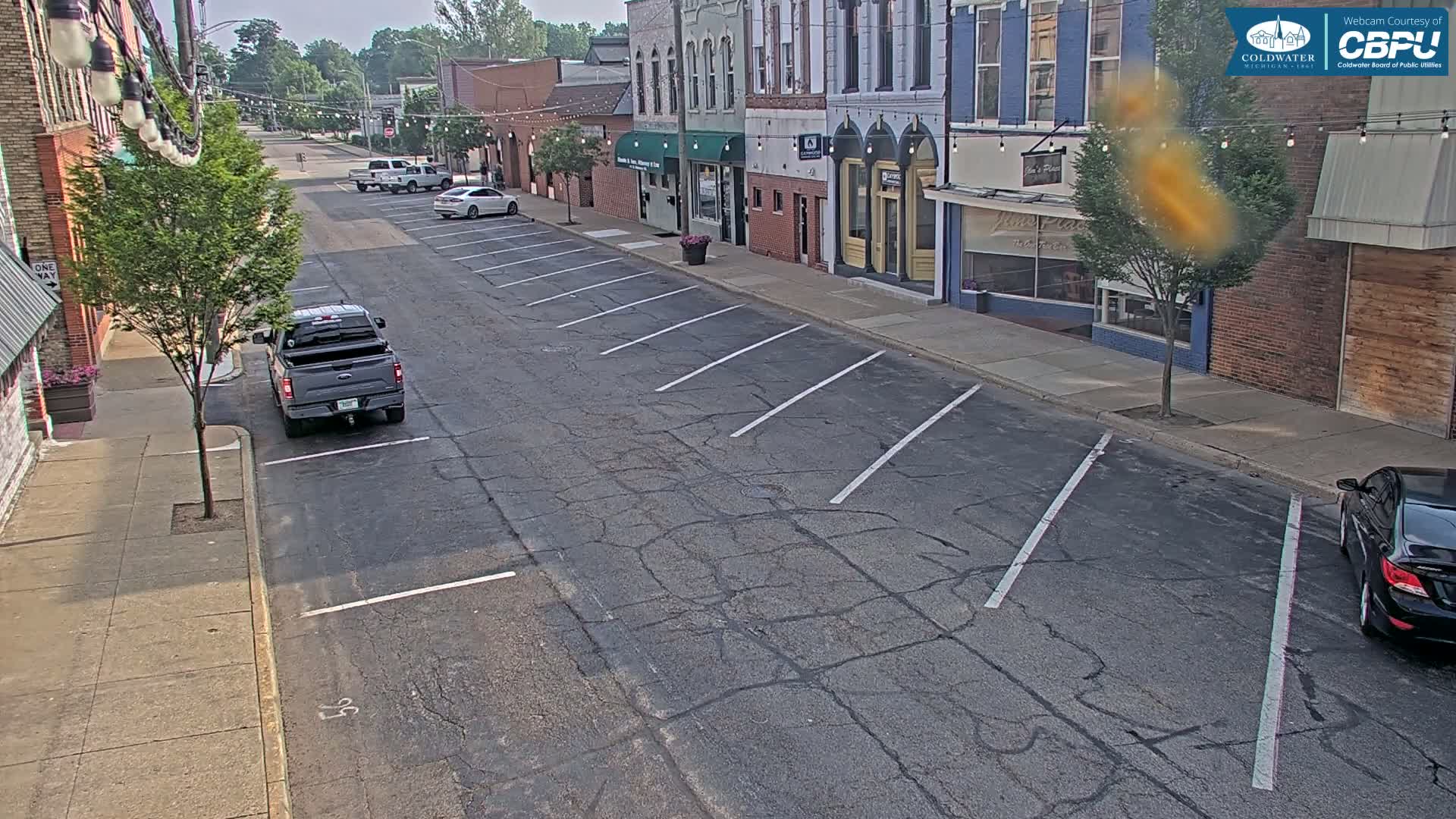 Coldwater, Monroe Street Live Cam - Coldwater, Branch, Michigan, USA