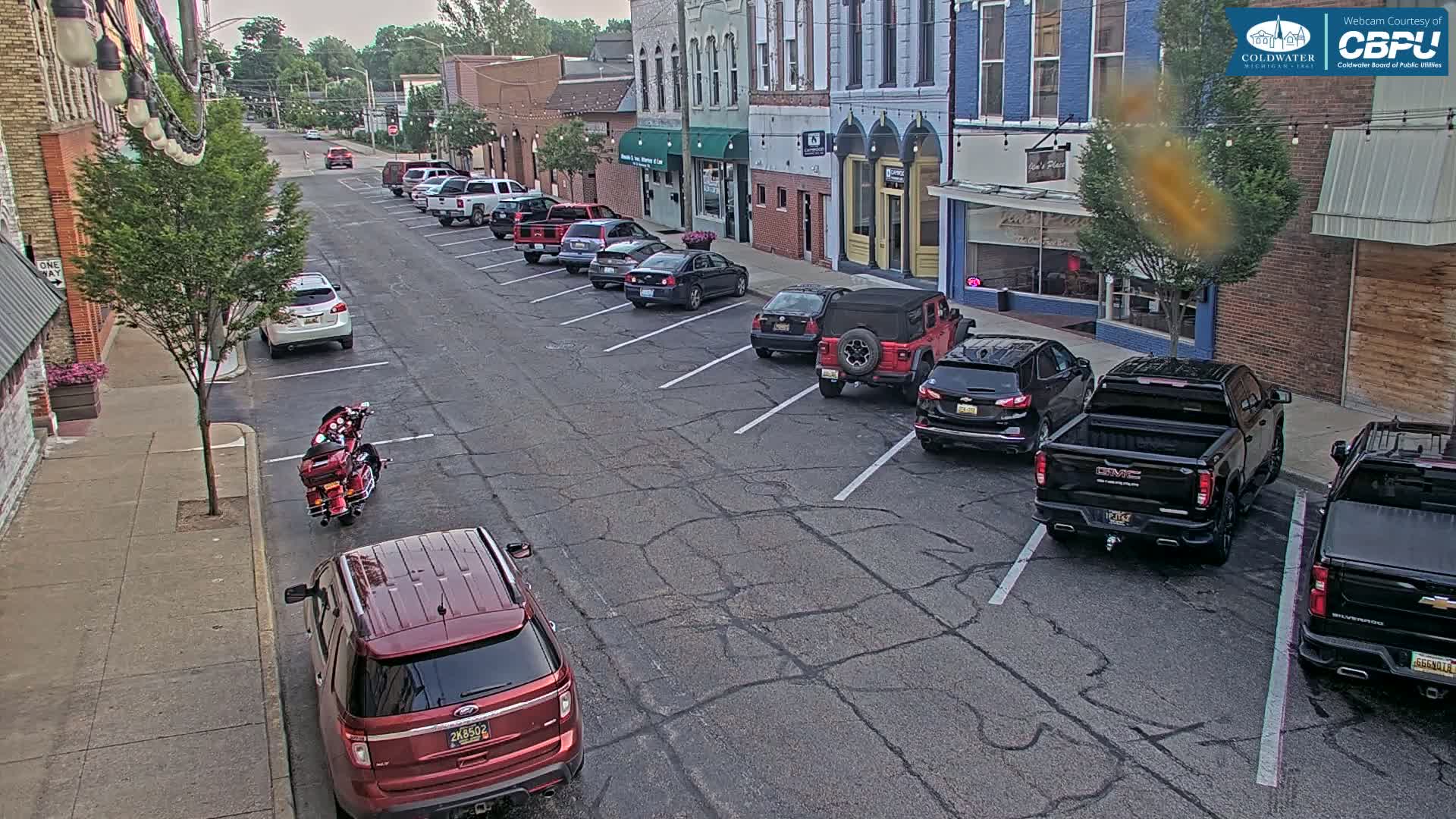 Coldwater, Monroe Street Live Cam - Coldwater, Branch, Michigan, USA