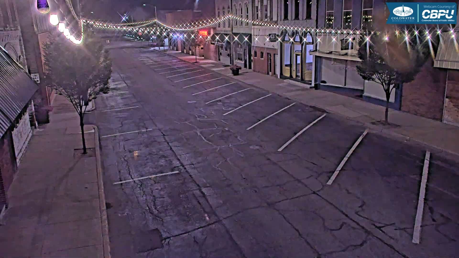 Coldwater, Monroe Street Live Cam - Coldwater, Branch, Michigan, USA