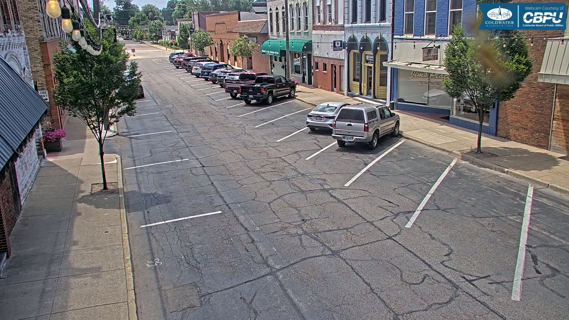 Coldwater, Monroe Street Live Cam - Coldwater, Branch, Michigan, USA