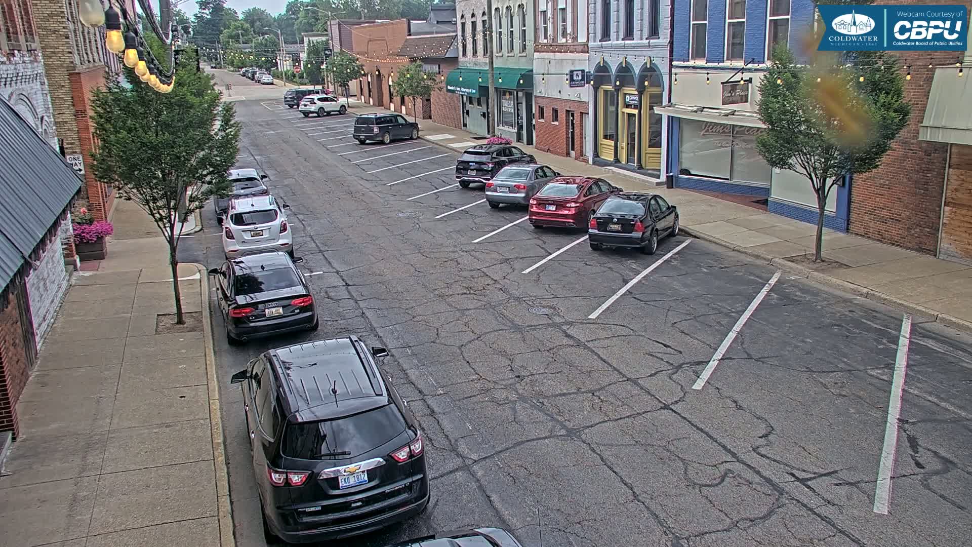 Coldwater, Monroe Street Live Cam - Coldwater, Branch, Michigan, USA