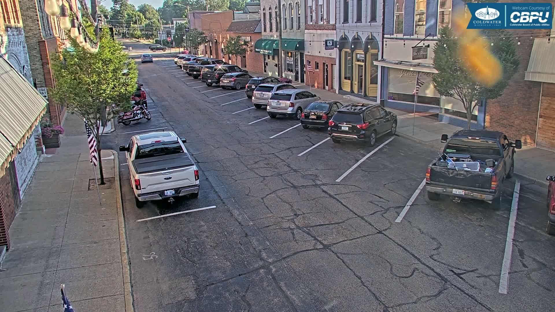 Coldwater, Monroe Street Live Cam - Coldwater, Branch, Michigan, USA