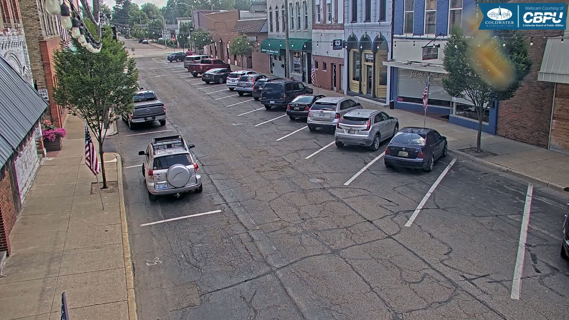 Coldwater, Monroe Street Live Cam - Coldwater, Branch, Michigan, USA