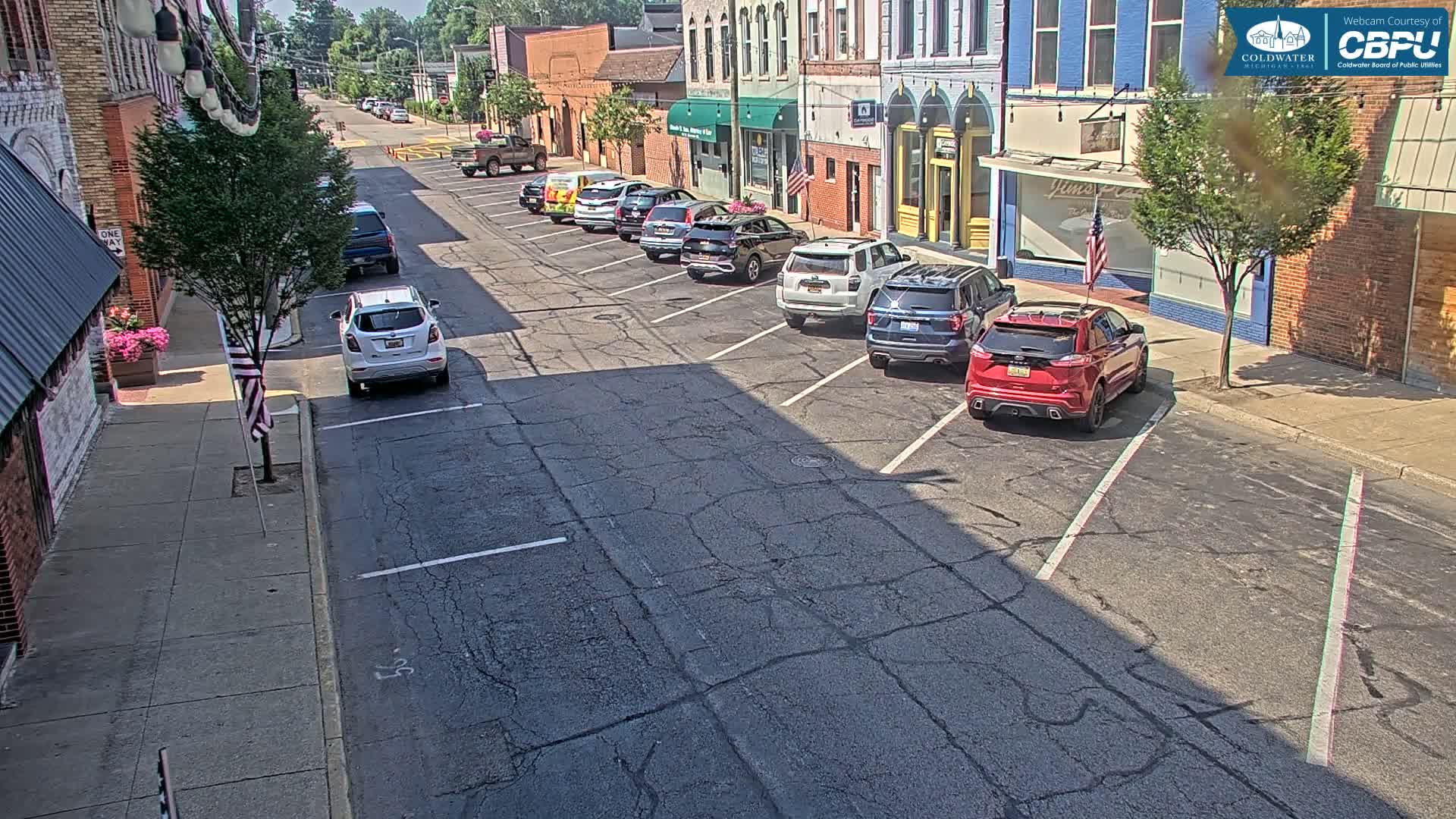 Coldwater, Monroe Street Live Cam - Coldwater, Branch, Michigan, USA