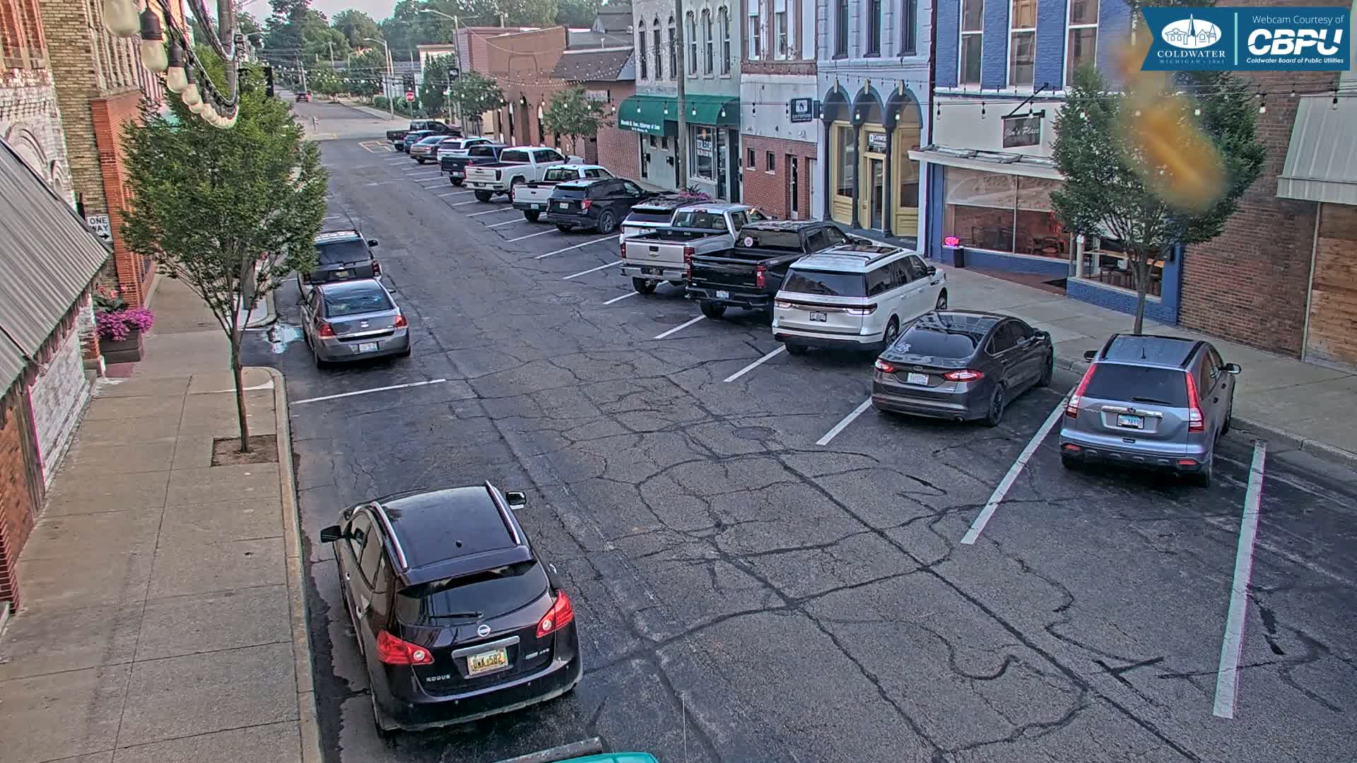Coldwater, Monroe Street Live Cam - Coldwater, Branch, Michigan, USA