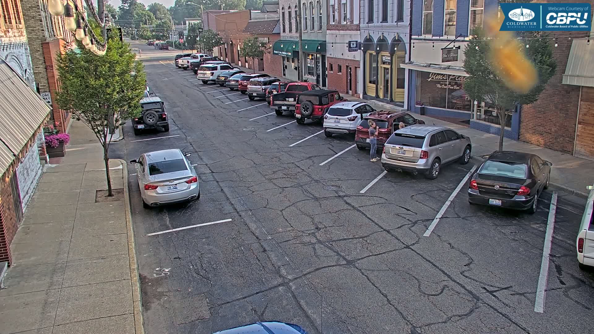 Coldwater, Monroe Street Live Cam - Coldwater, Branch, Michigan, USA