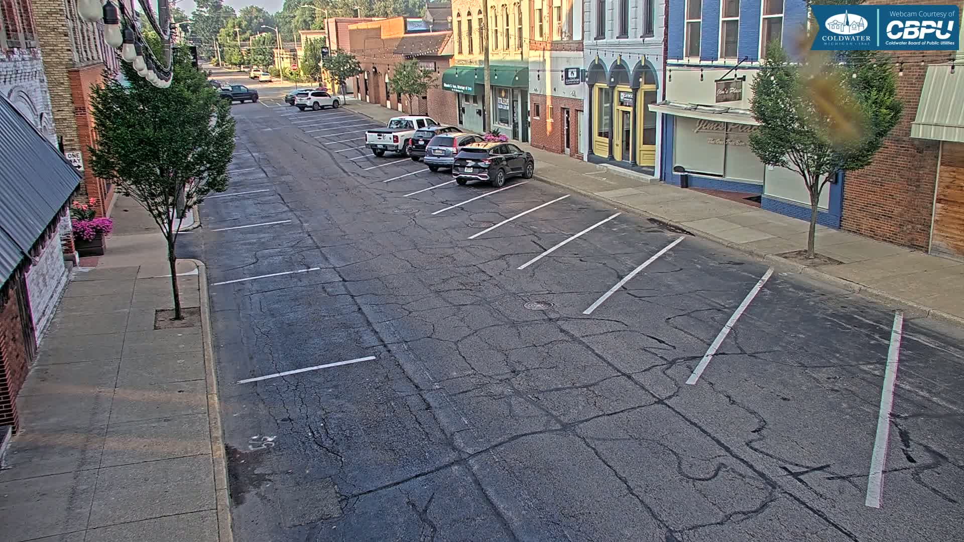 Coldwater, Monroe Street Live Cam - Coldwater, Branch, Michigan, USA