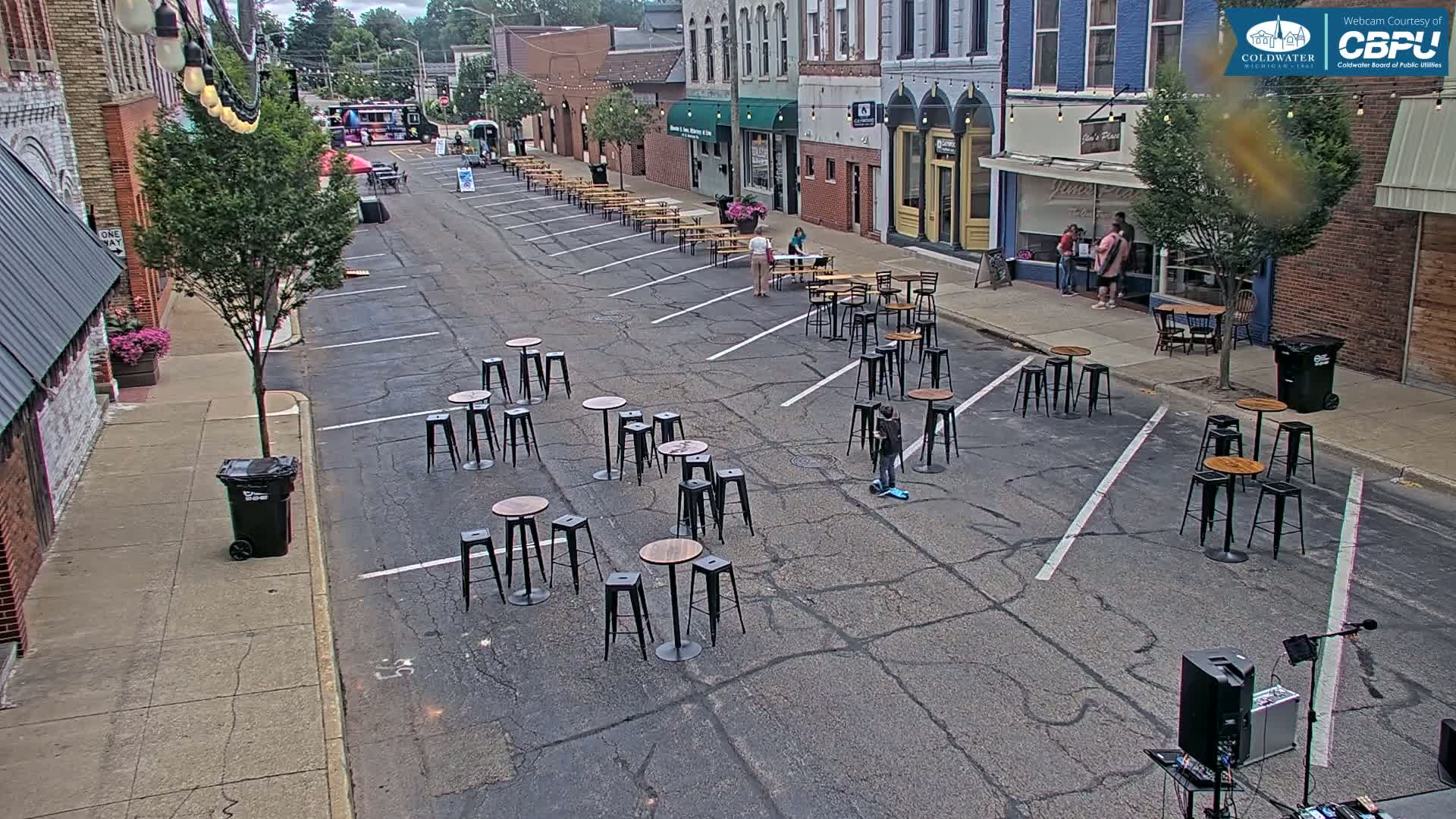 Coldwater, Monroe Street Live Cam - Coldwater, Branch, Michigan, USA