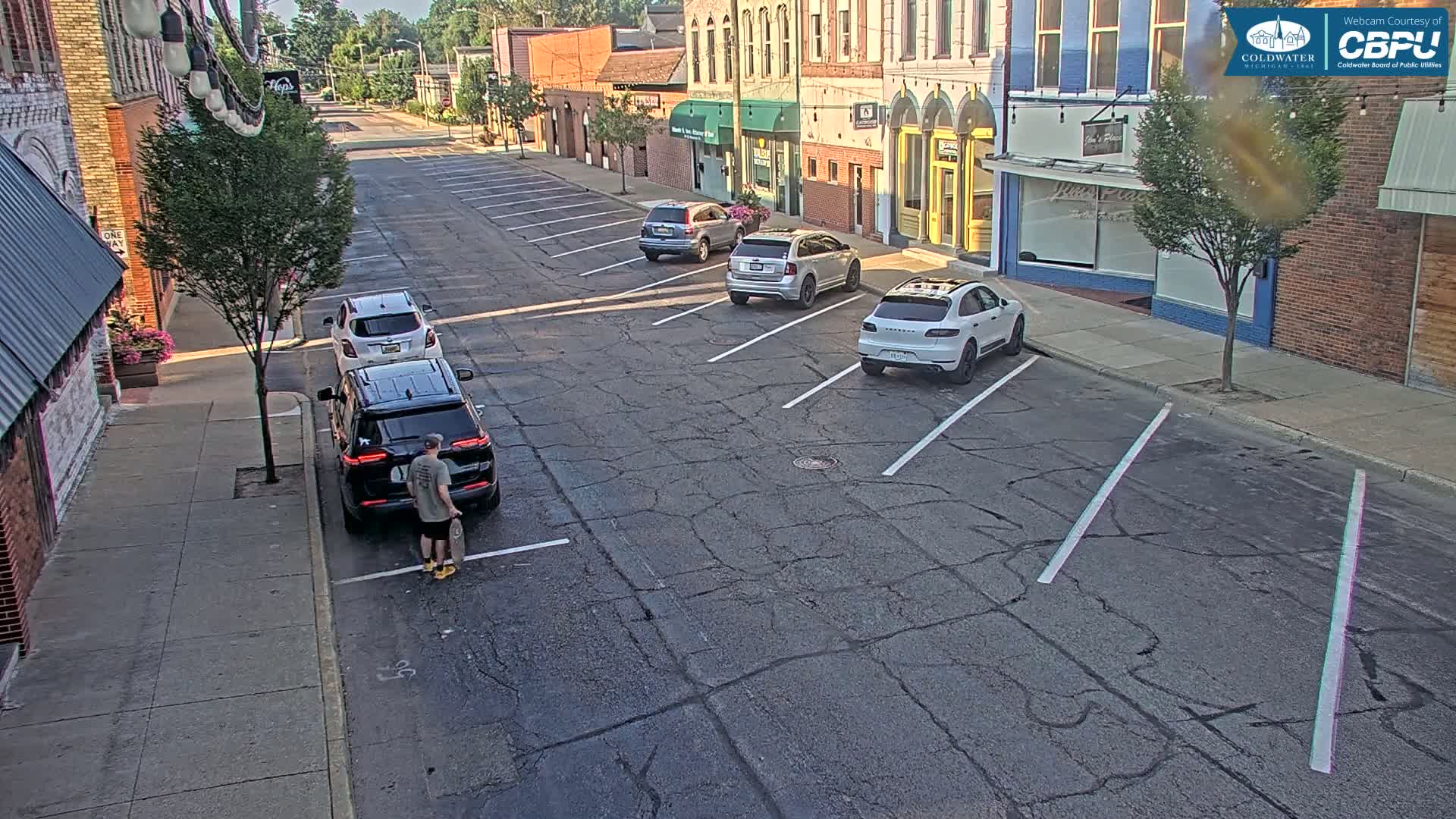 Coldwater, Monroe Street Live Cam - Coldwater, Branch, Michigan, USA