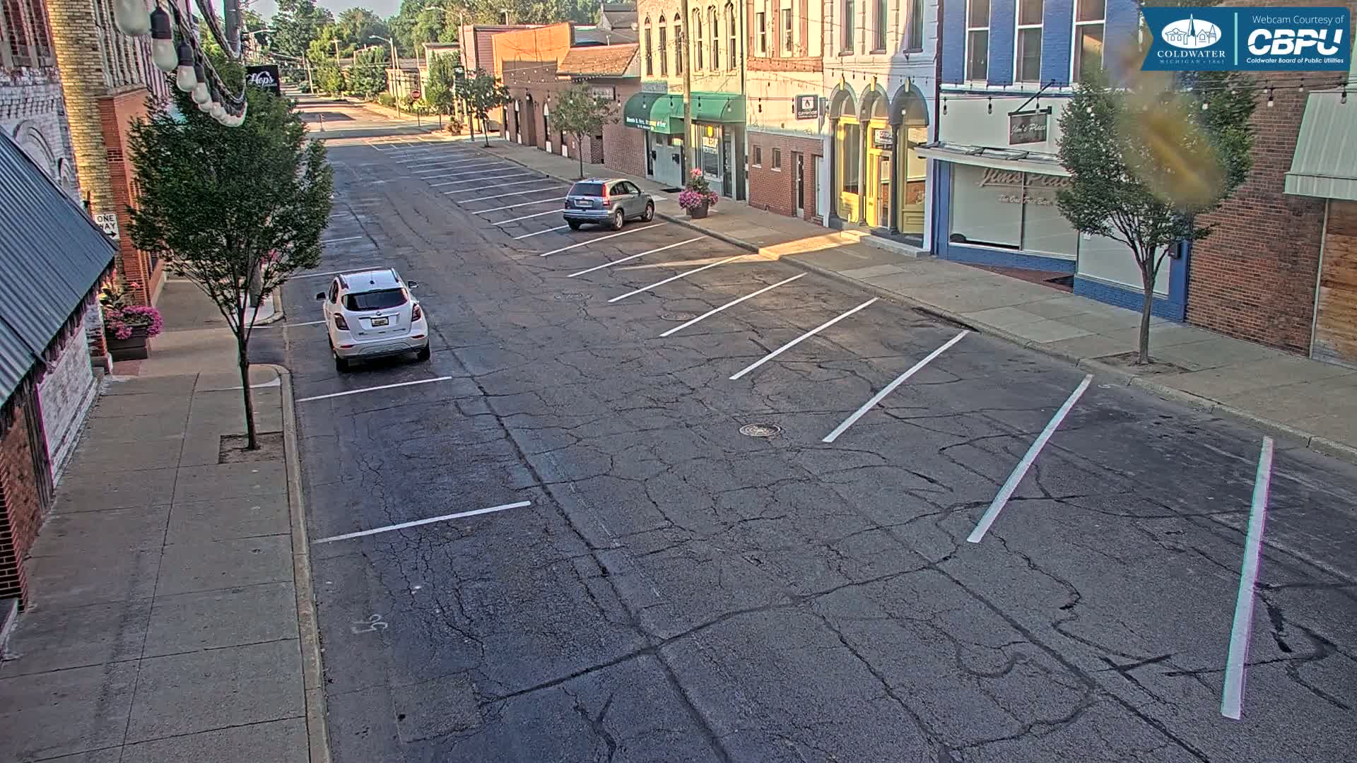 Coldwater, Monroe Street Live Cam - Coldwater, Branch, Michigan, USA