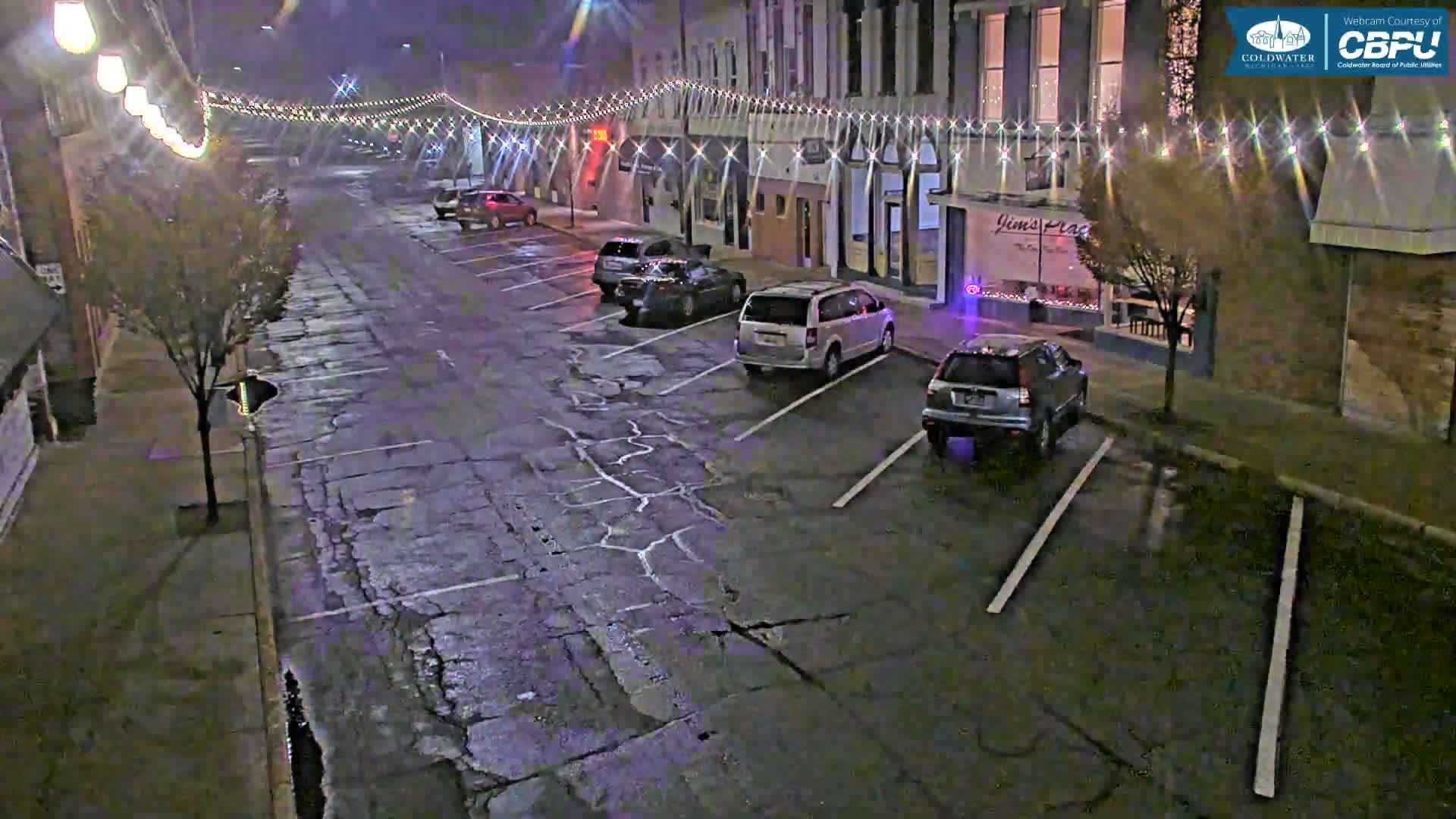 Coldwater, Monroe Street Live Cam - Coldwater, Branch, Michigan, USA