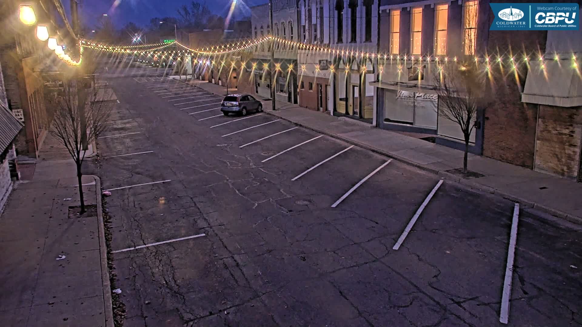 Coldwater, Monroe Street Live Cam - Coldwater, Branch, Michigan, USA