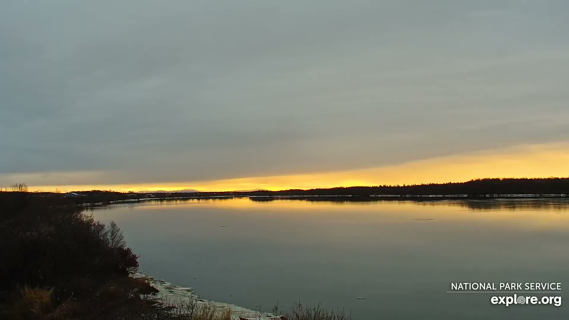 South Naknek, Naknek River Live Cam - Naknek, Bristol Bay Borough, Alaska, USA
