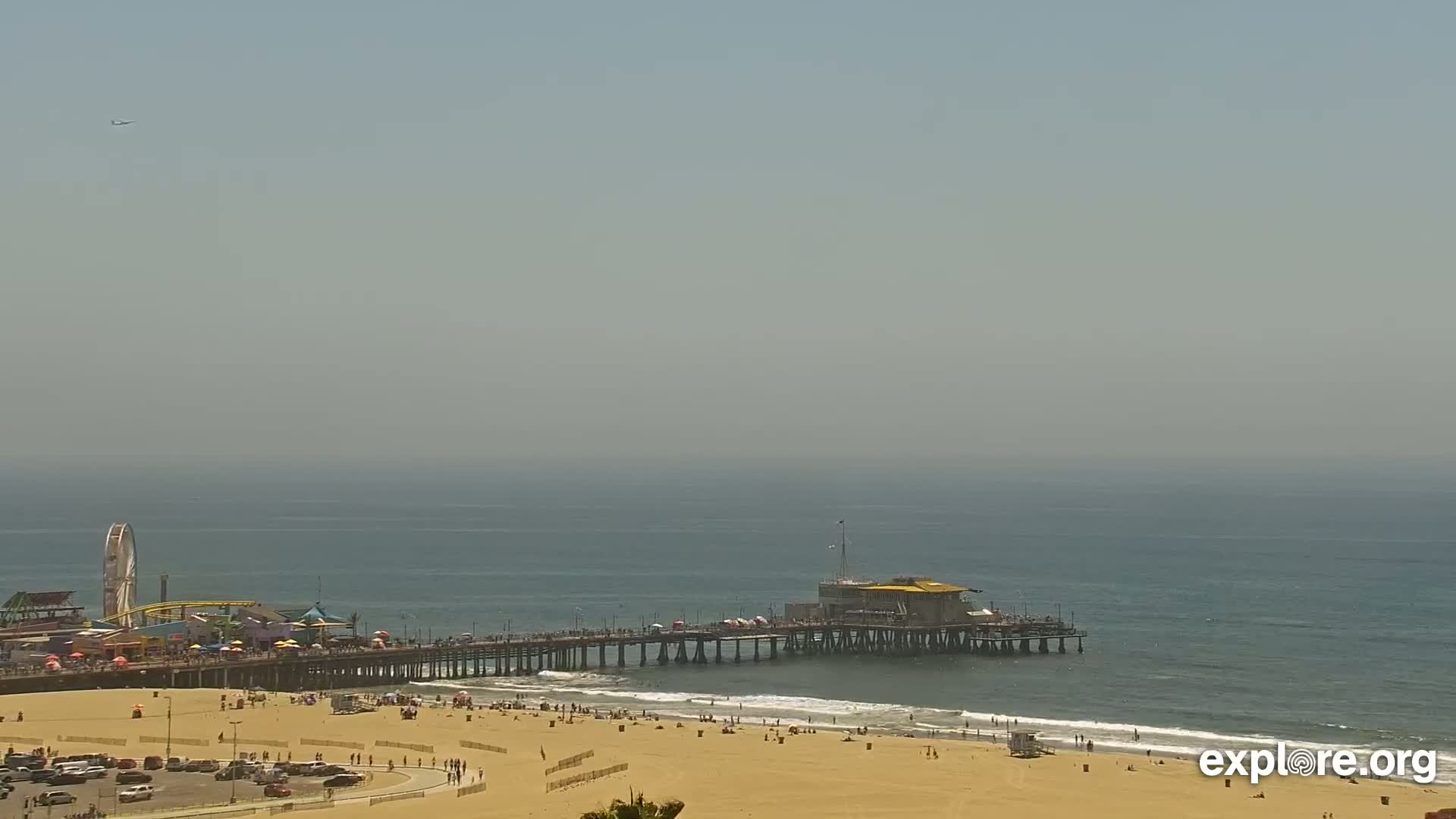 Santa Monica Beach & Pasific Palisades View Live Cam - Santa Monica, Los Angeles, California, USA