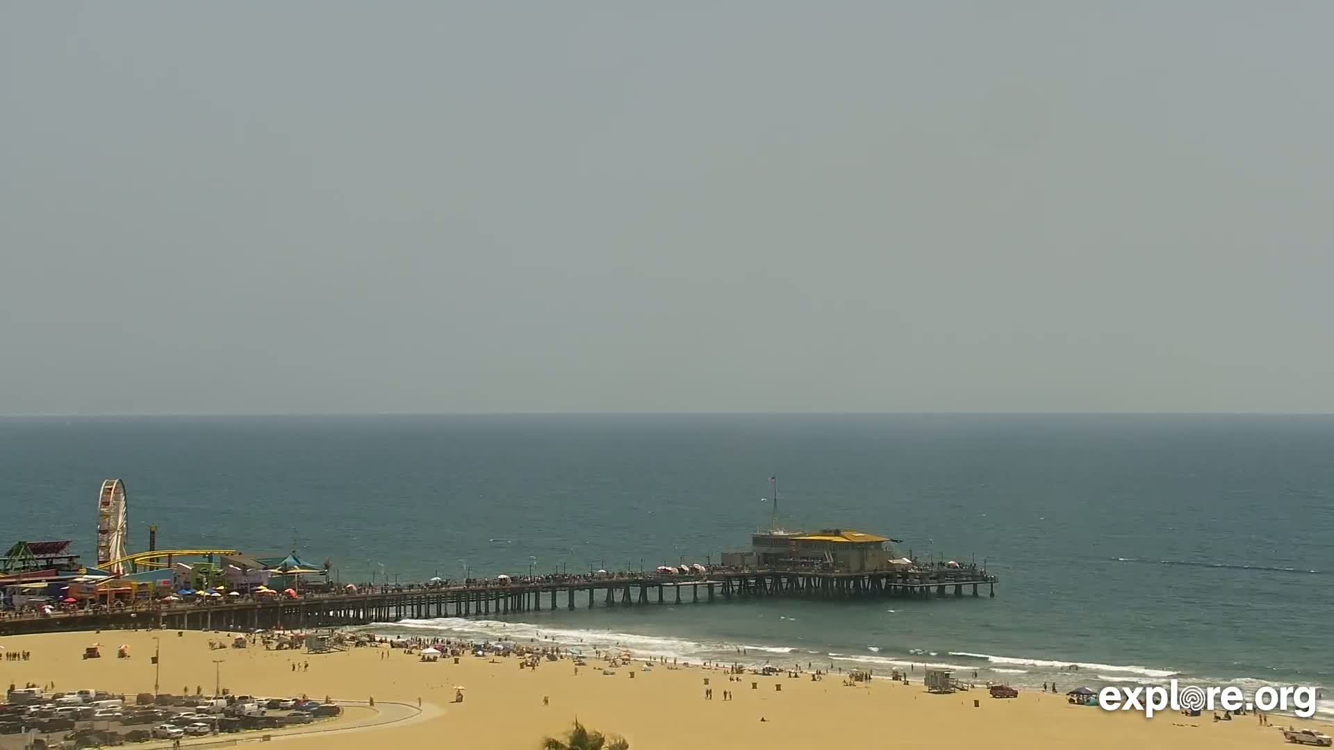 Santa Monica Beach & Pasific Palisades View Live Cam - Santa Monica, Los Angeles, California, USA
