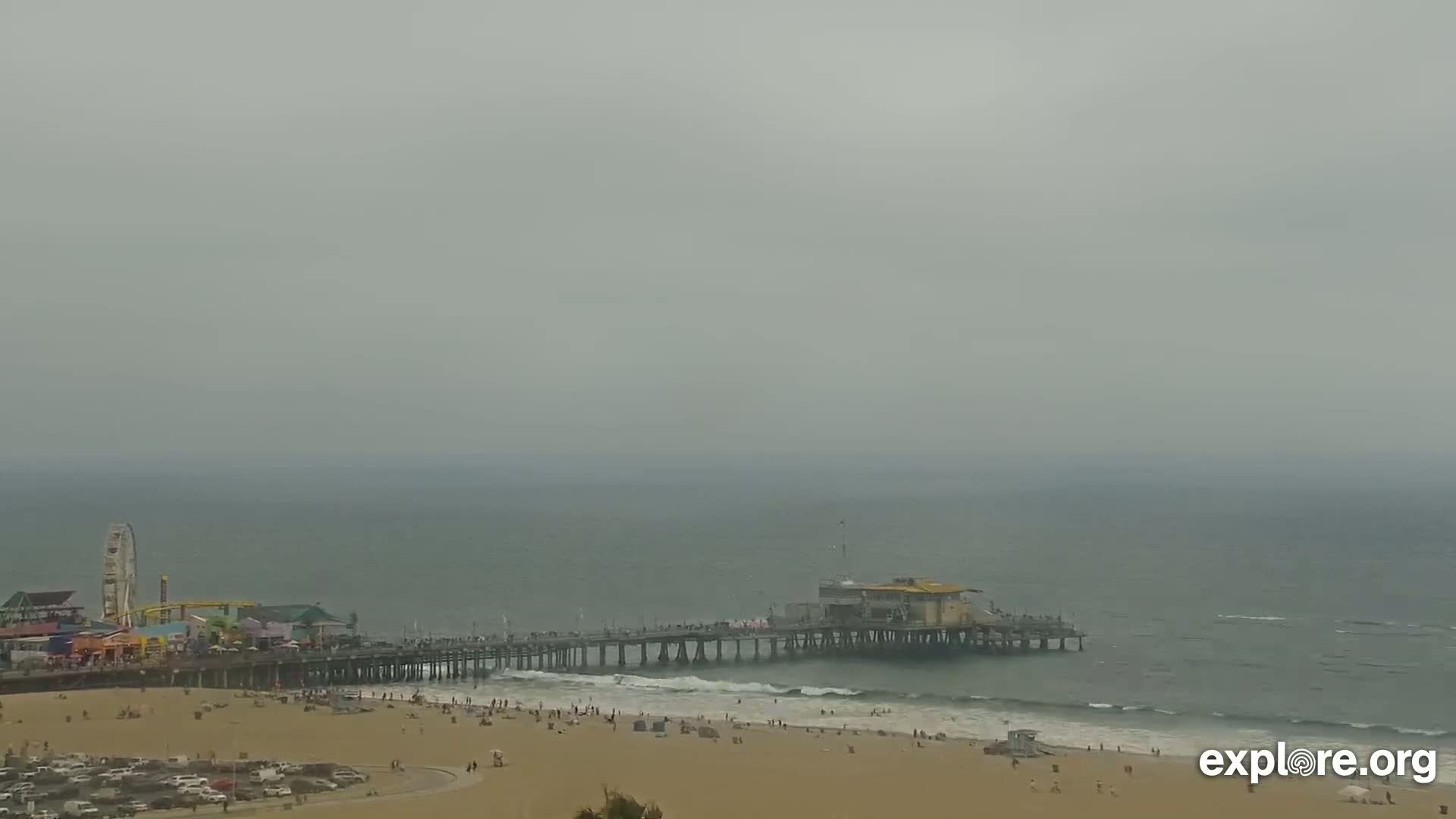 Santa Monica Beach & Pasific Palisades View Live Cam - Santa Monica, Los Angeles, California, USA