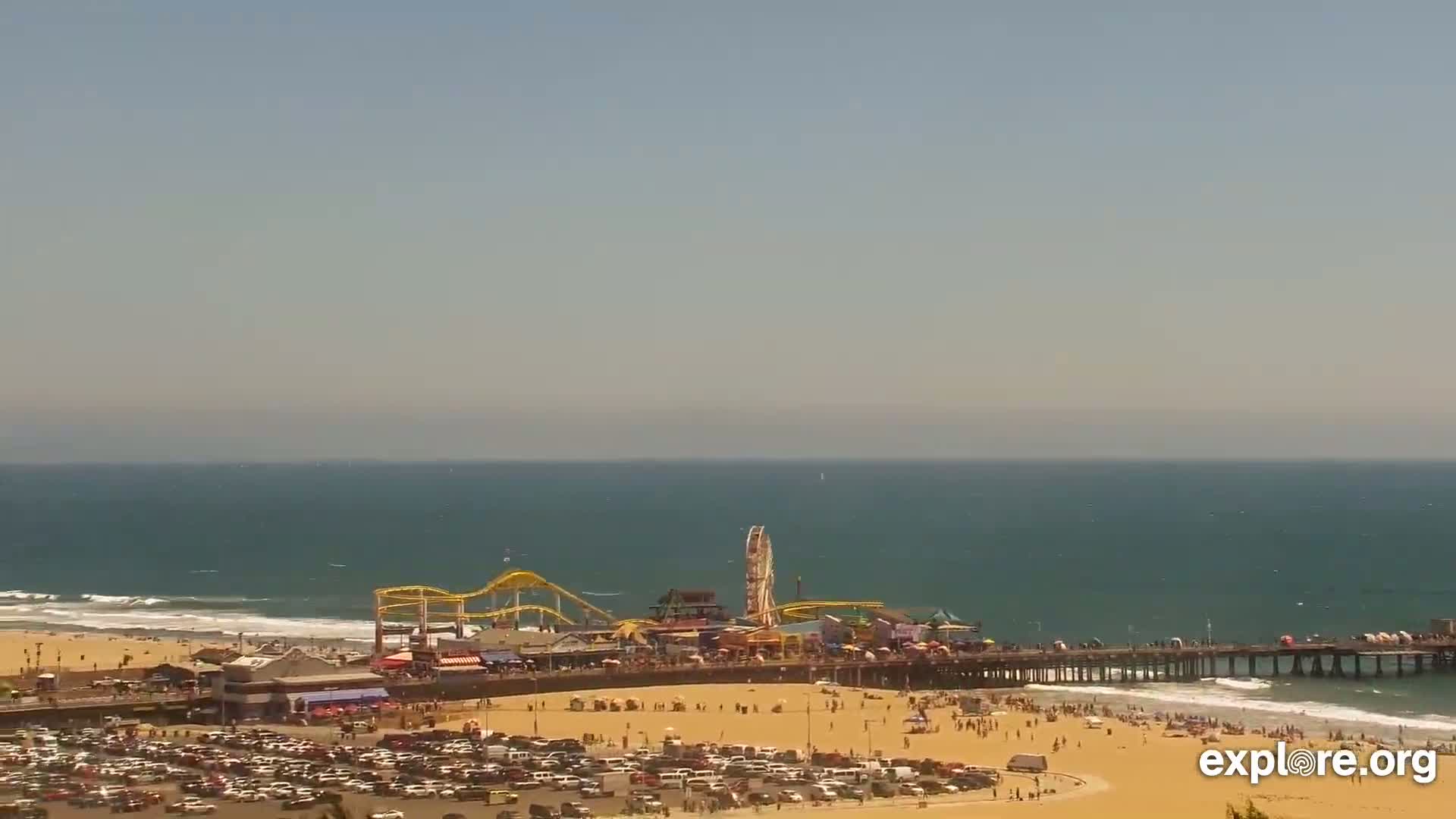 Santa Monica Beach & Pasific Palisades View Live Cam - Santa Monica, Los Angeles, California, USA