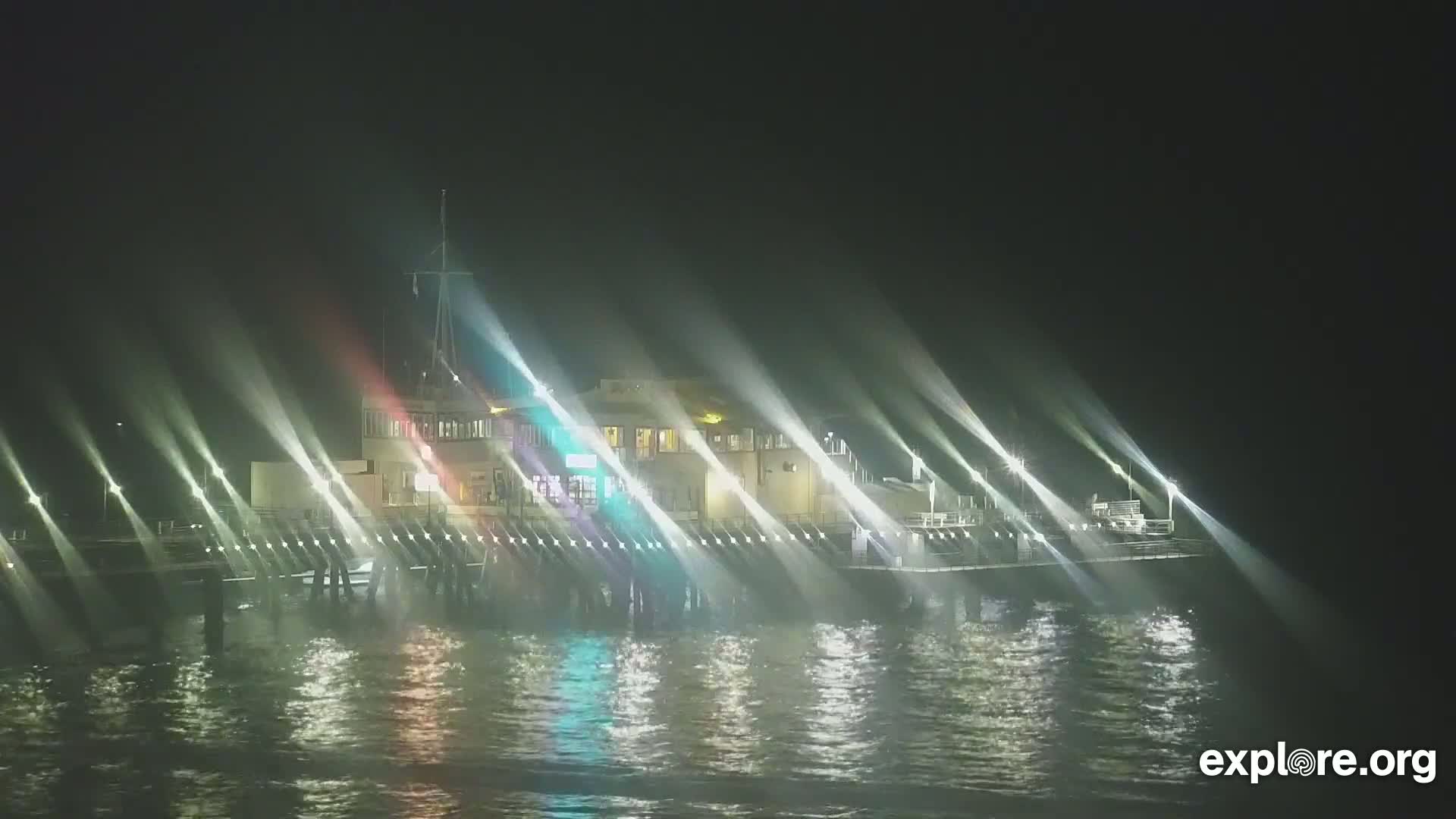 Santa Monica Beach & Pasific Palisades View Live Cam - Santa Monica, Los Angeles, California, USA