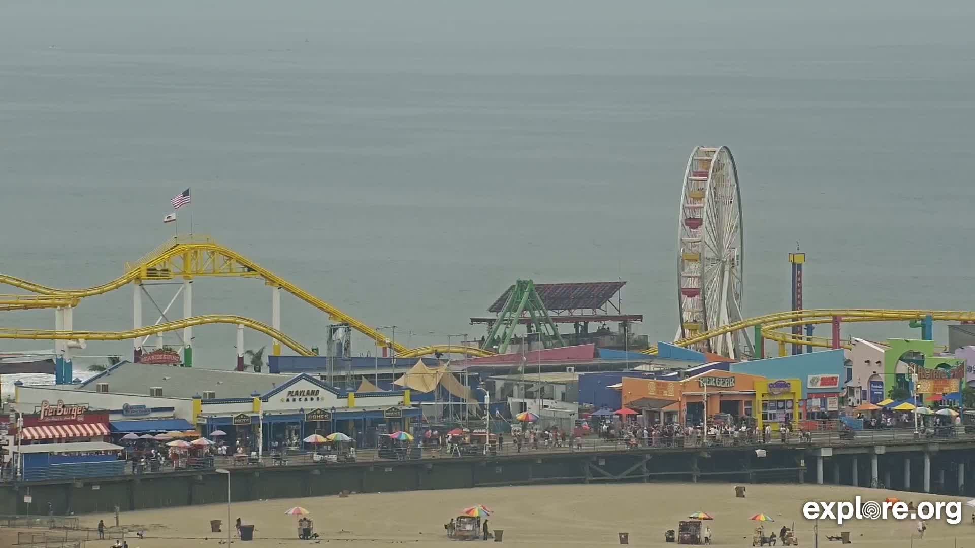 Santa Monica Beach & Pasific Palisades View Live Cam - Santa Monica, Los Angeles, California, USA