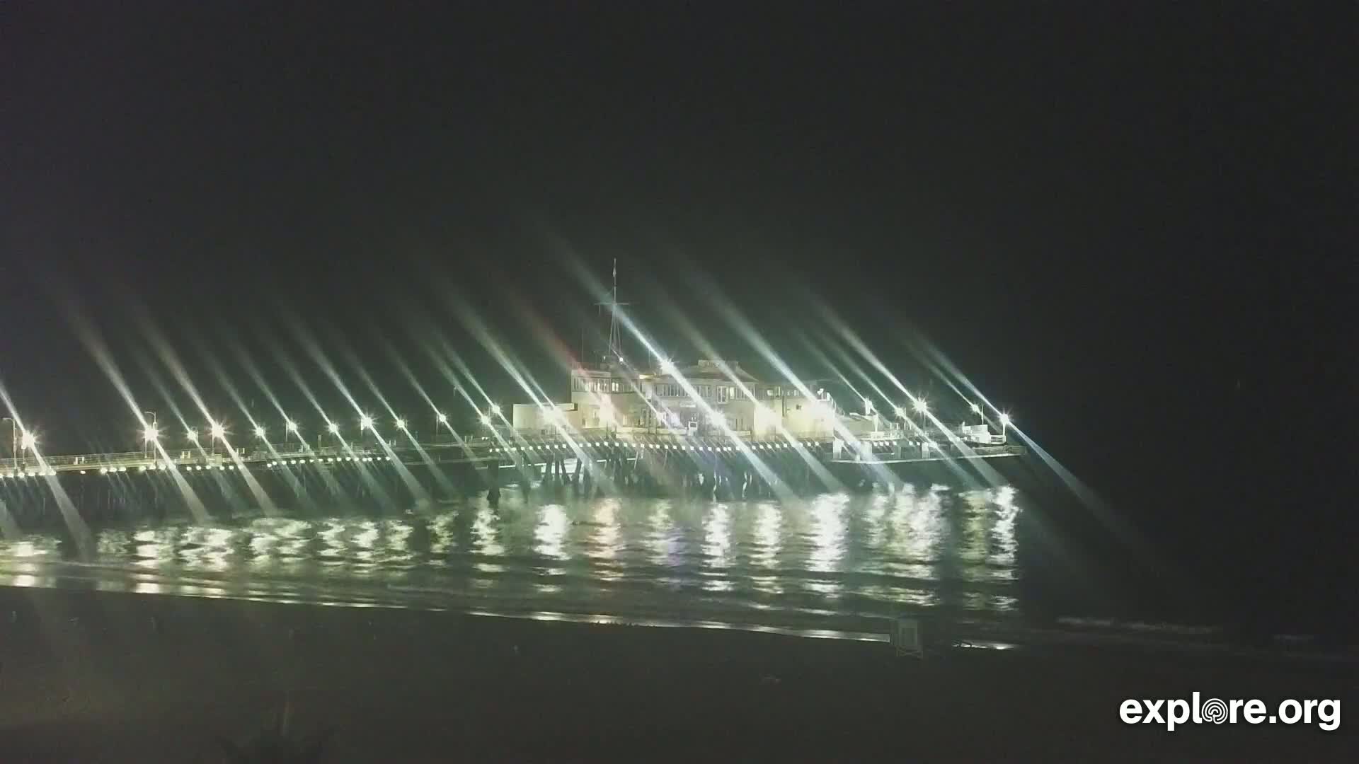 Santa Monica Beach & Pasific Palisades View Live Cam - Santa Monica, Los Angeles, California, USA