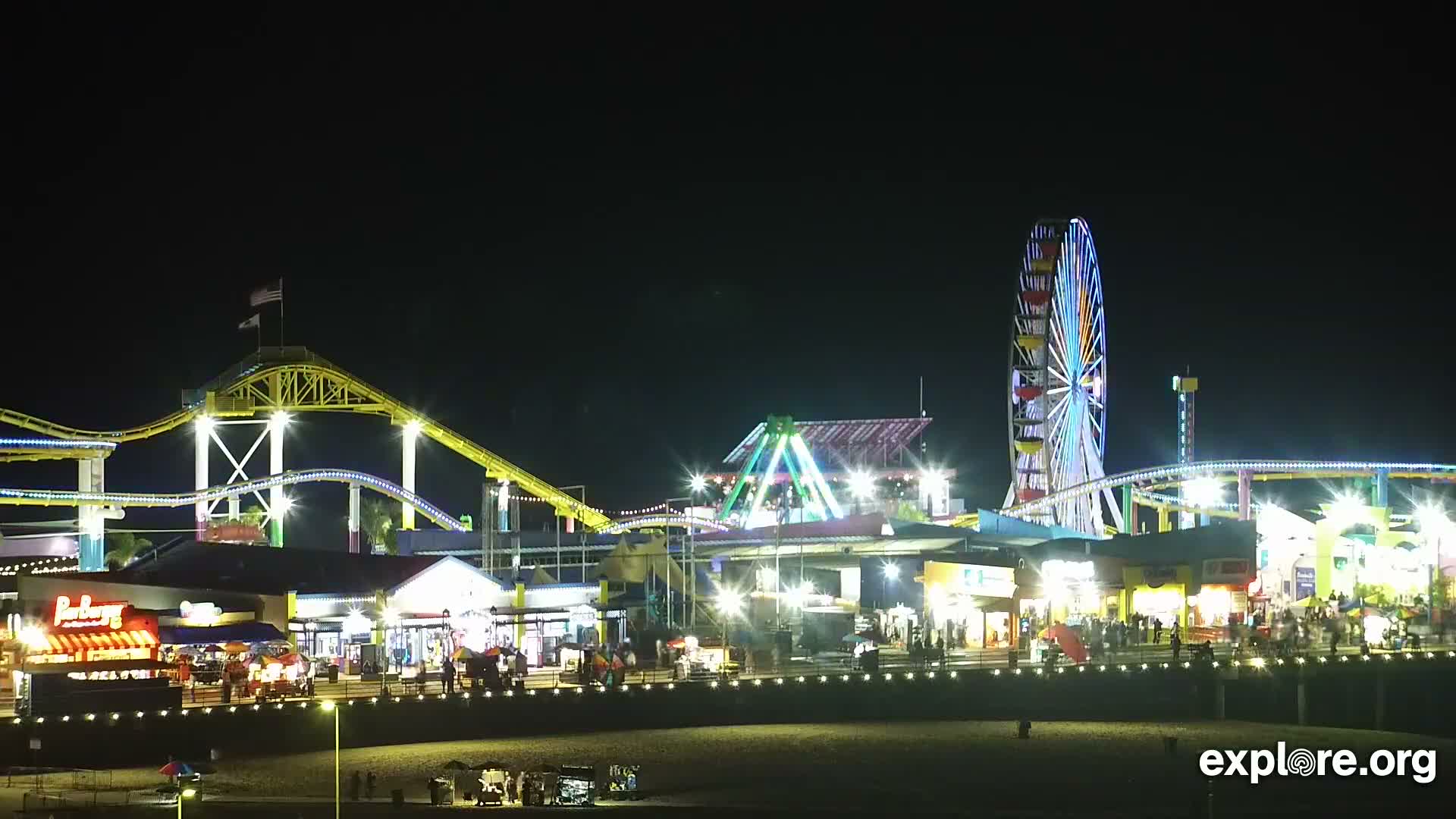Santa Monica Beach & Pasific Palisades View Live Cam - Santa Monica, Los Angeles, California, USA
