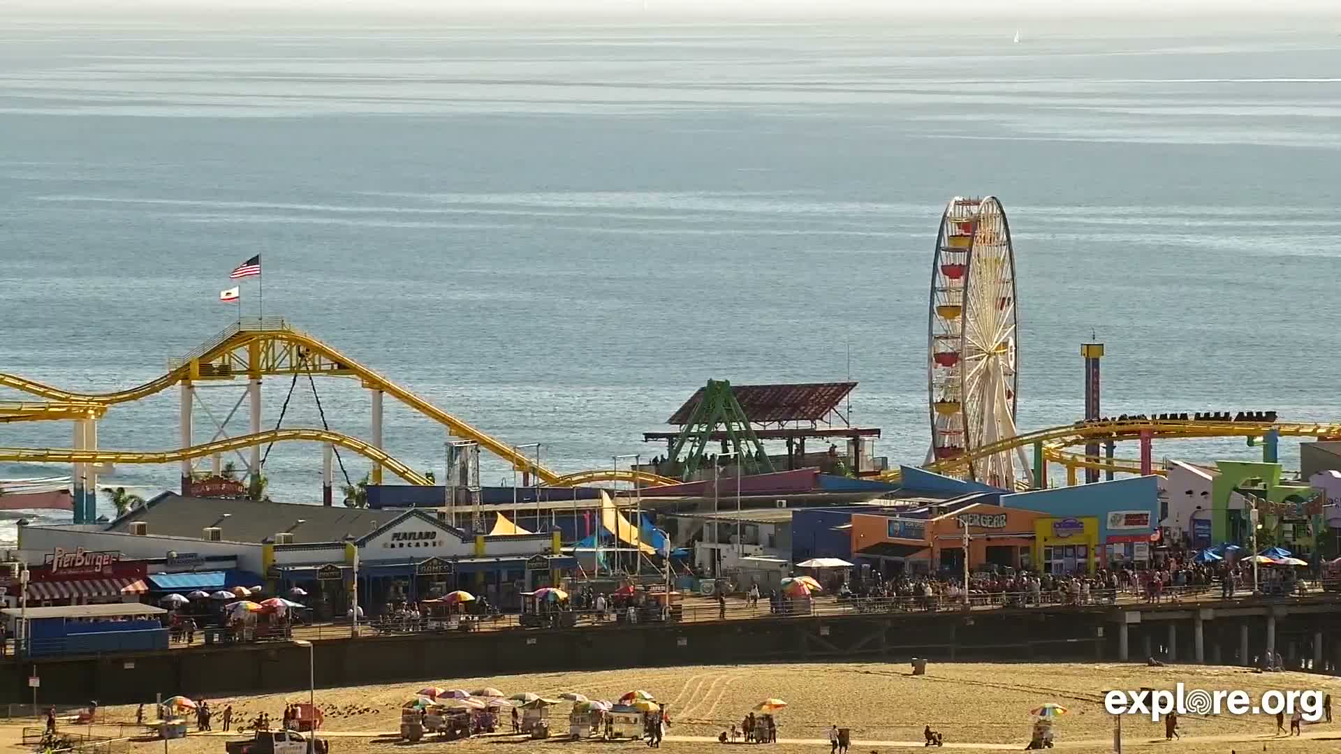 Santa Monica Beach & Pasific Palisades View Live Cam - Santa Monica, Los Angeles, California, USA