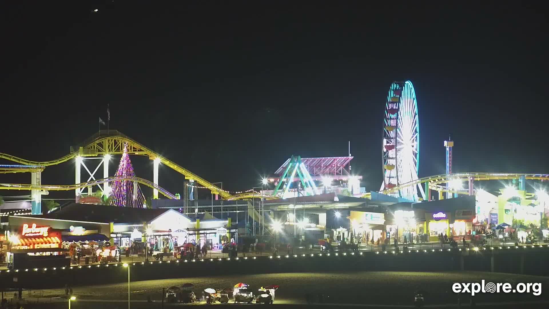 Santa Monica Beach & Pasific Palisades View Live Cam - Santa Monica, Los Angeles, California, USA