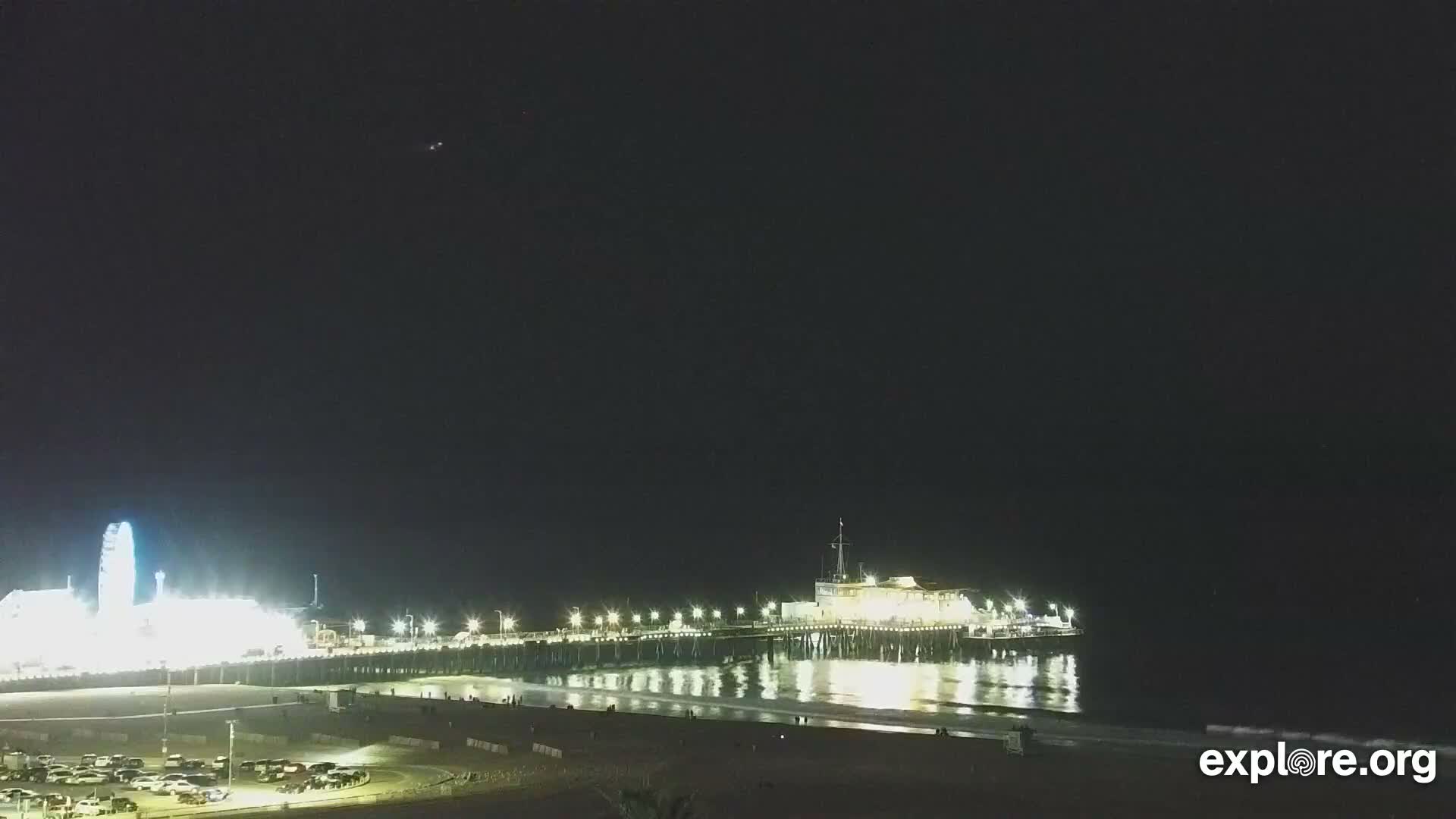 Santa Monica Beach & Pasific Palisades View Live Cam - Santa Monica, Los Angeles, California, USA