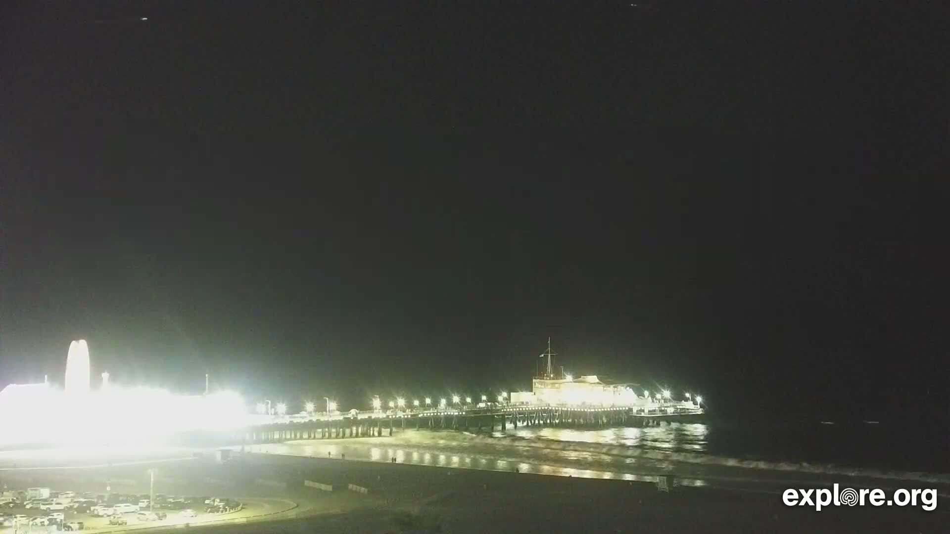Santa Monica Beach & Pasific Palisades View Live Cam - Santa Monica, Los Angeles, California, USA