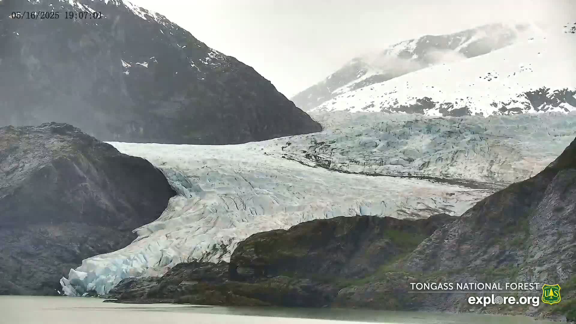 Mendenhall Glacier , Lake & Mountain Live Cam - Mendenhall Valley, Juneau, Alaska, USA