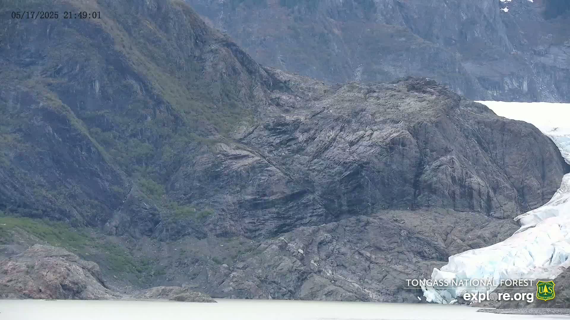Mendenhall Glacier , Lake & Mountain Live Cam - Mendenhall Valley, Juneau, Alaska, USA