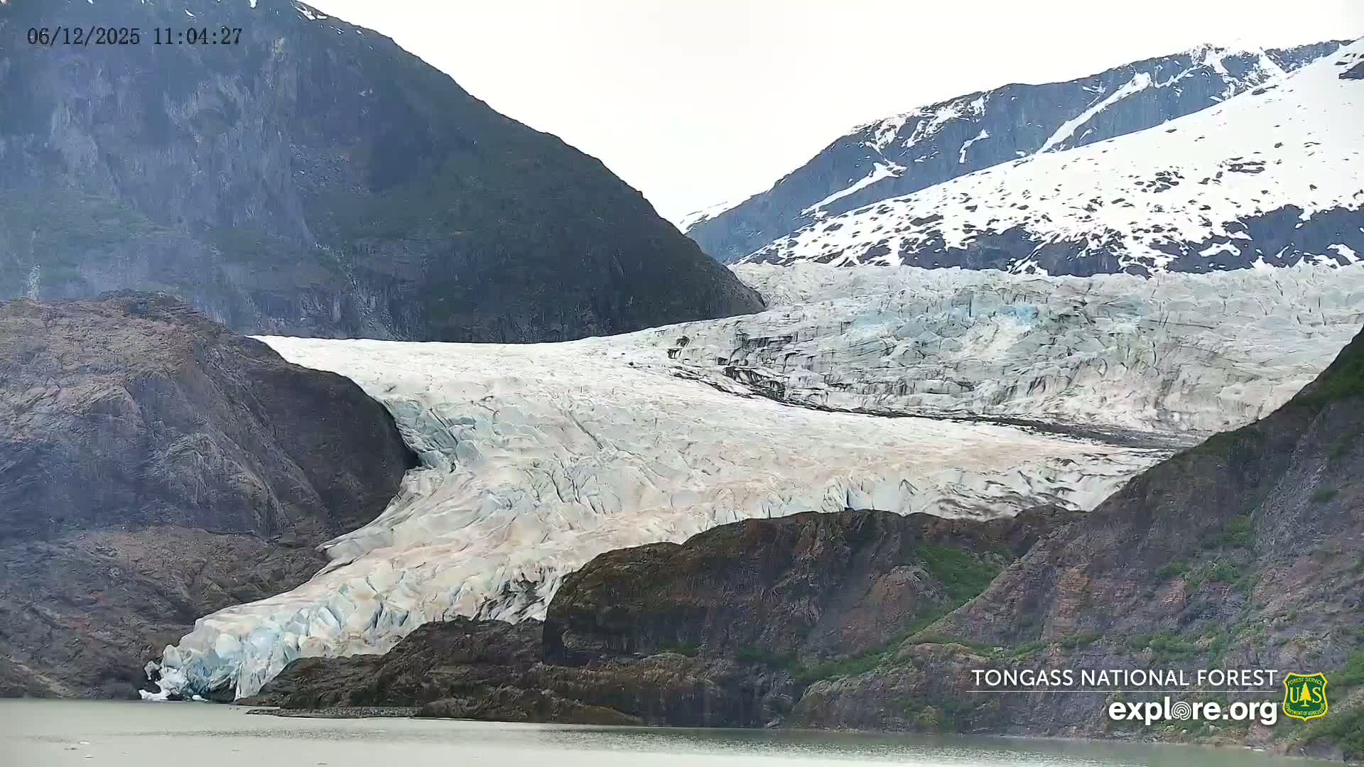 Mendenhall Glacier , Lake & Mountain Live Cam - Mendenhall Valley, Juneau, Alaska, USA