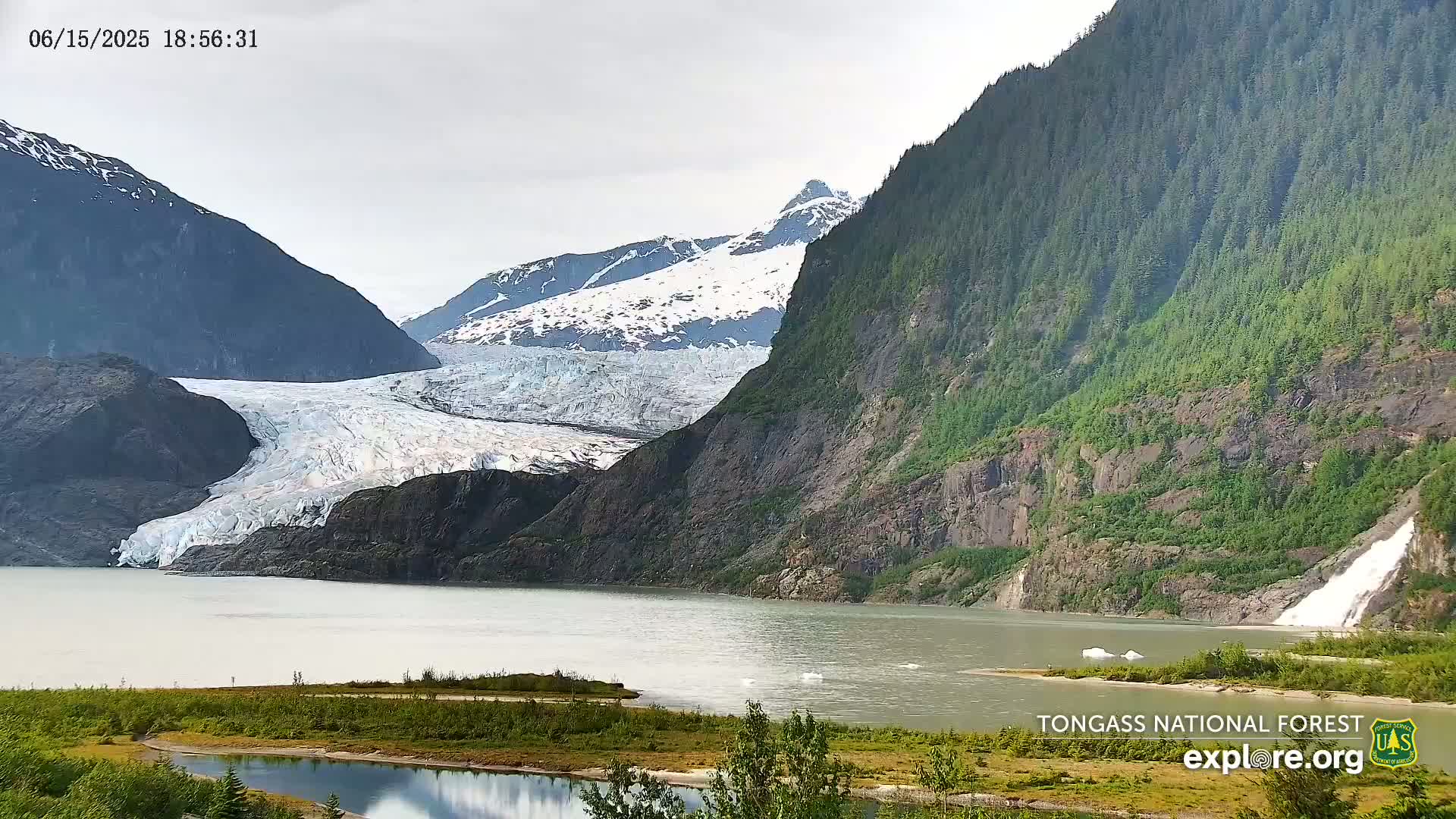 Mendenhall Glacier , Lake & Mountain Live Cam - Mendenhall Valley, Juneau, Alaska, USA