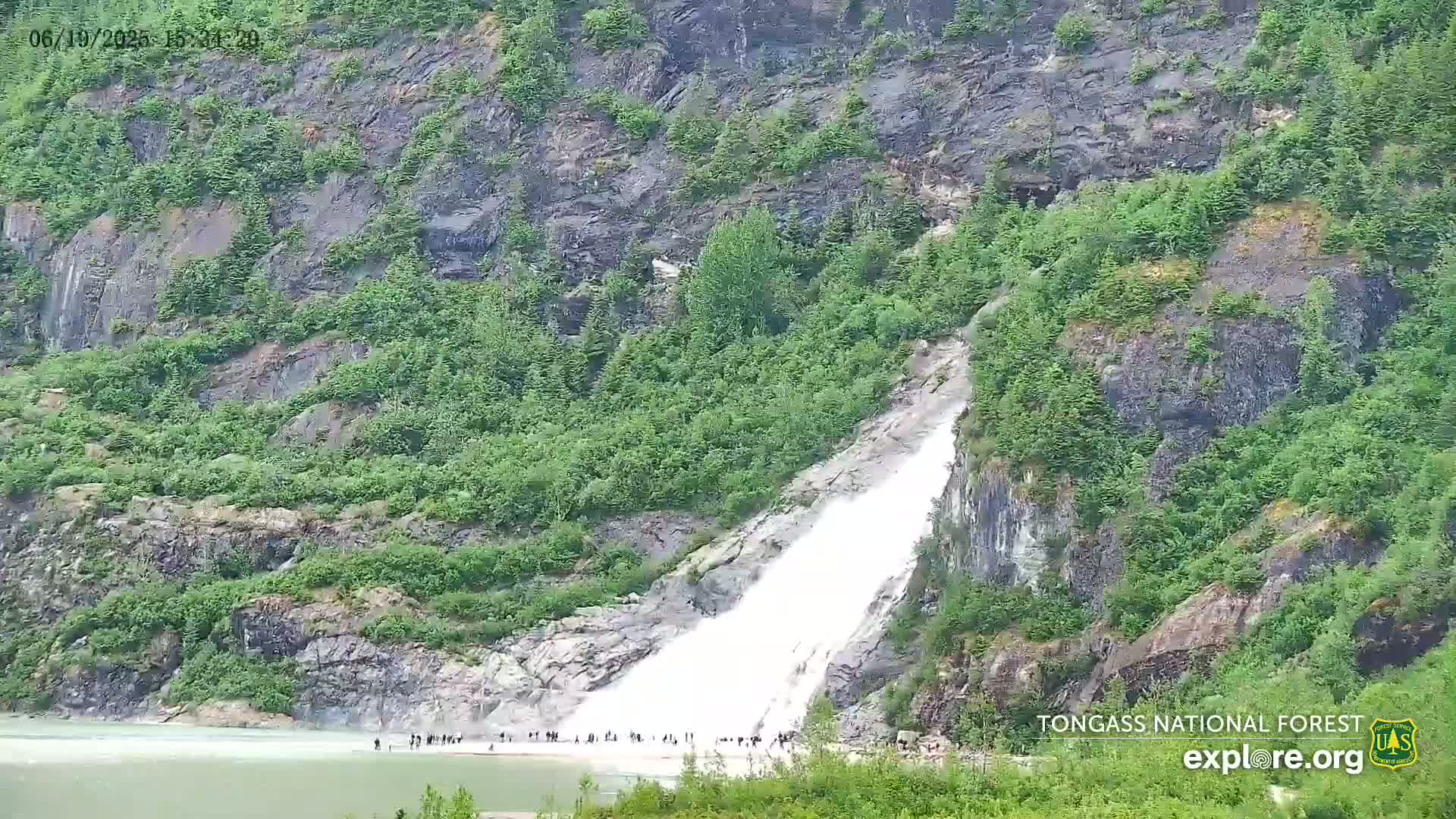 Mendenhall Glacier , Lake & Mountain Live Cam - Mendenhall Valley, Juneau, Alaska, USA