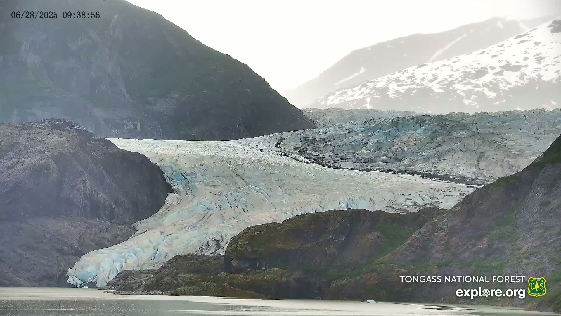 Mendenhall Glacier , Lake & Mountain Live Cam - Mendenhall Valley, Juneau, Alaska, USA