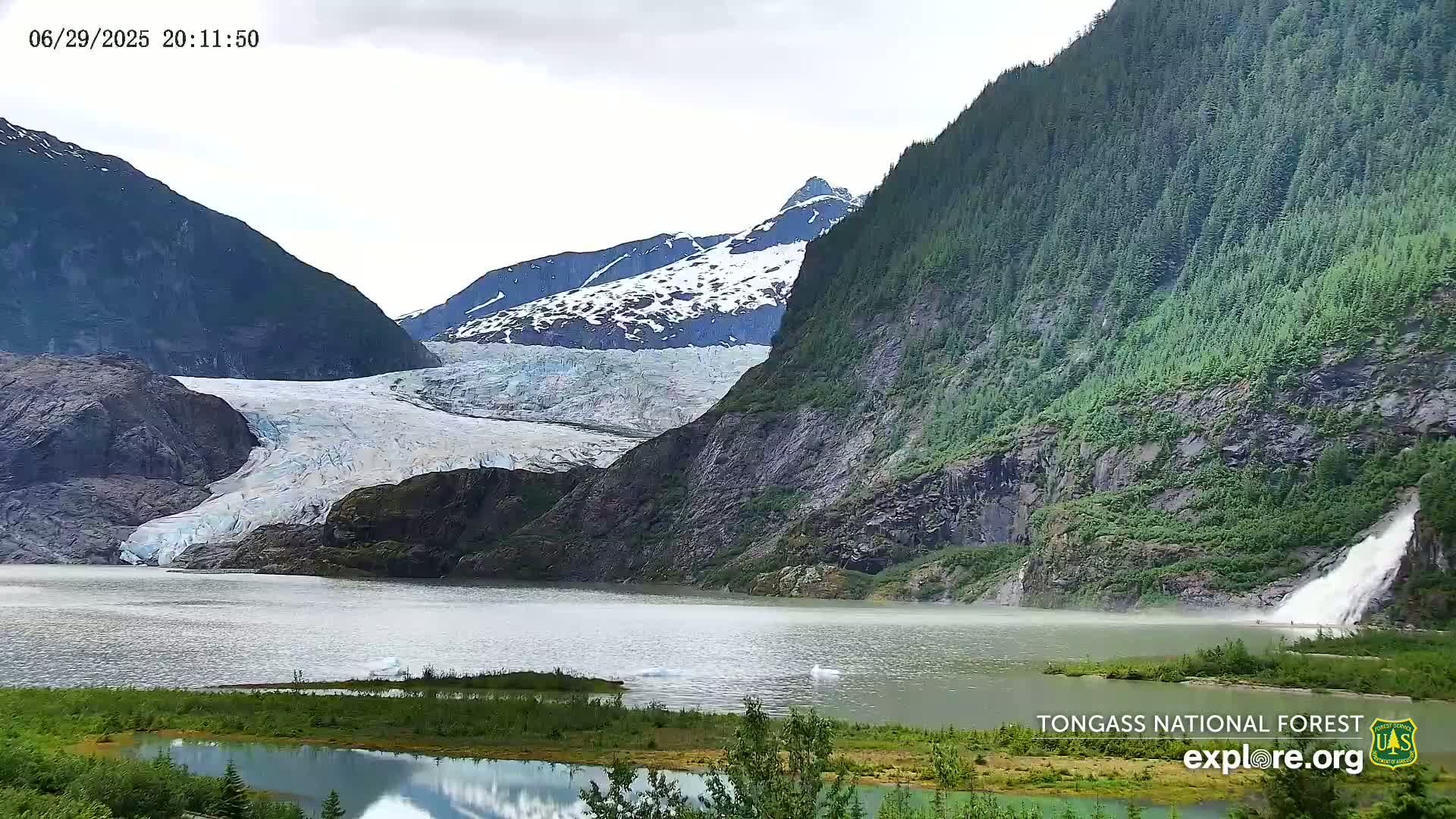 Mendenhall Glacier , Lake & Mountain Live Cam - Mendenhall Valley, Juneau, Alaska, USA
