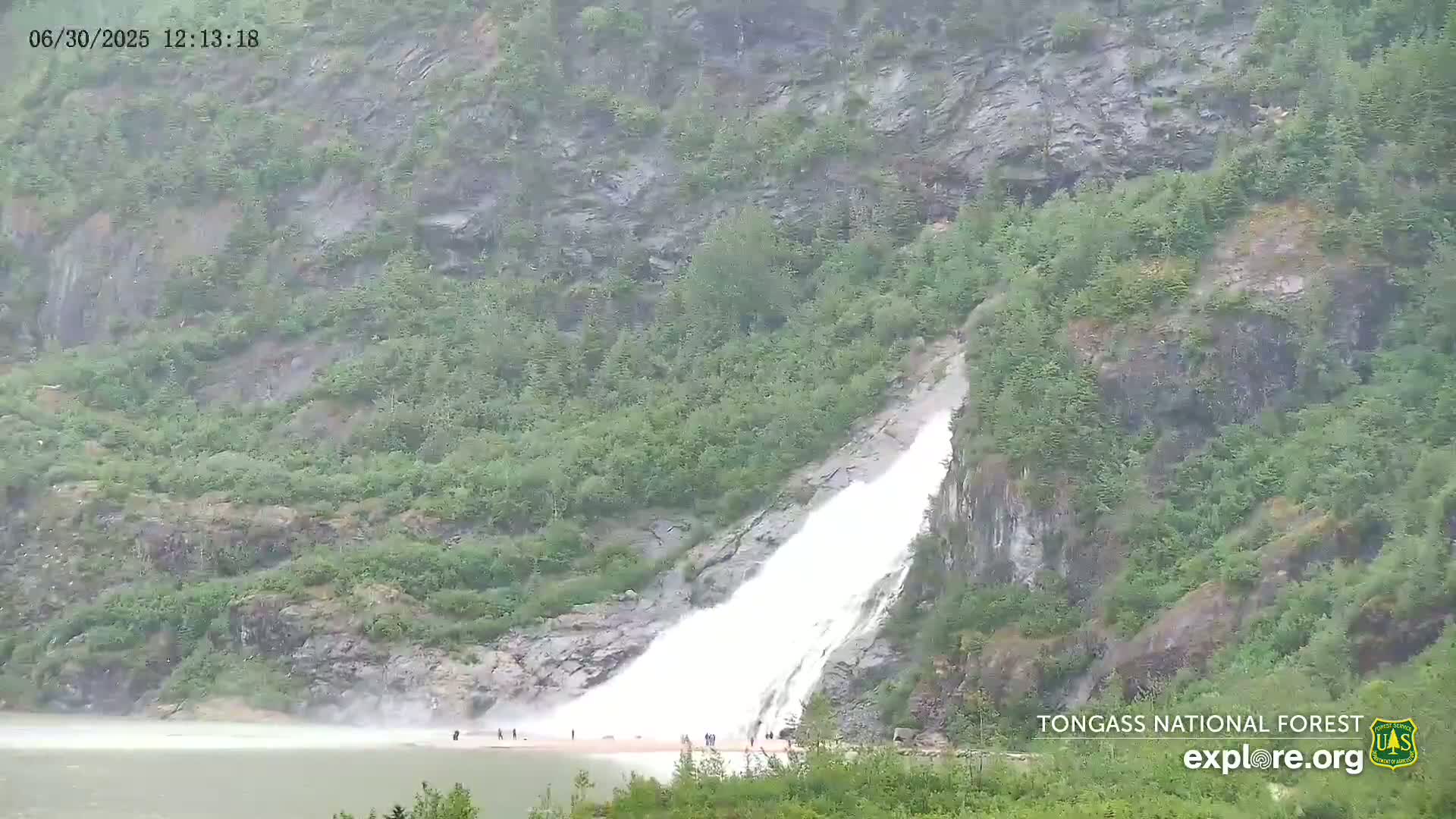 Mendenhall Glacier , Lake & Mountain Live Cam - Mendenhall Valley, Juneau, Alaska, USA