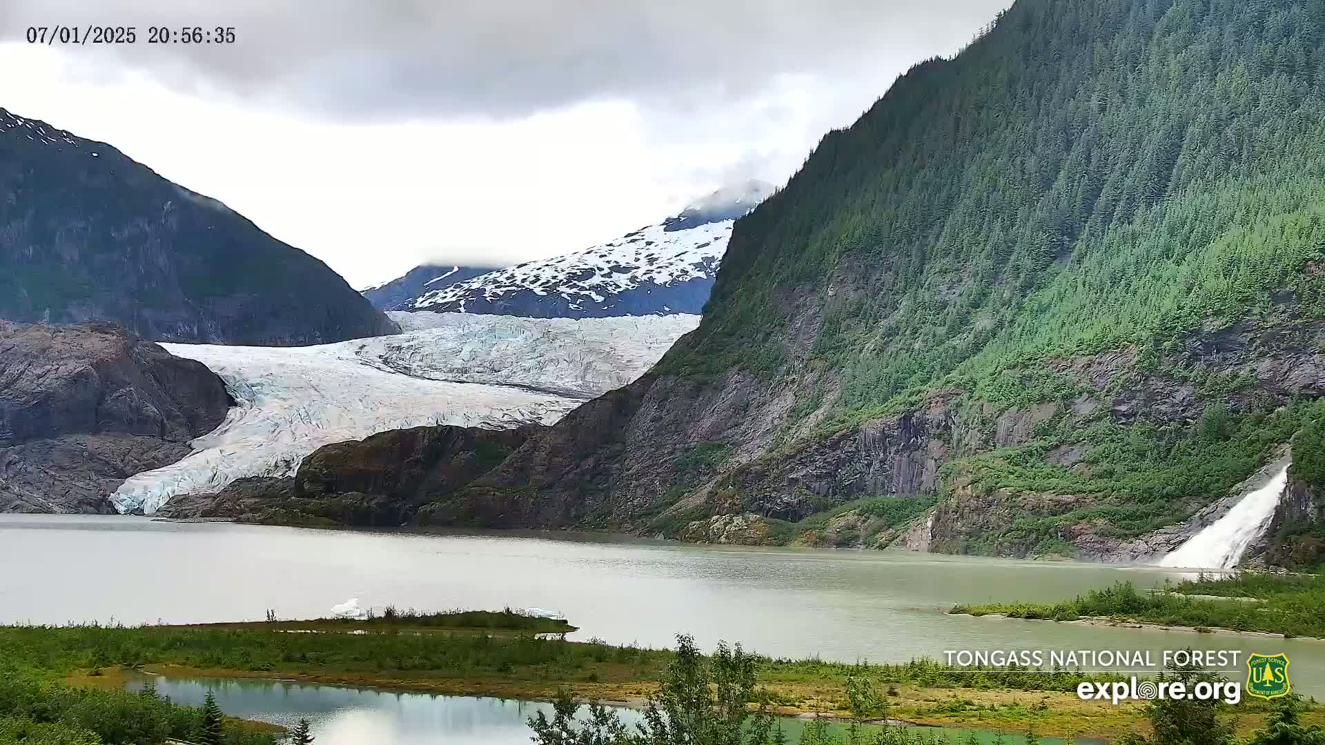 Mendenhall Glacier , Lake & Mountain Live Cam - Mendenhall Valley, Juneau, Alaska, USA