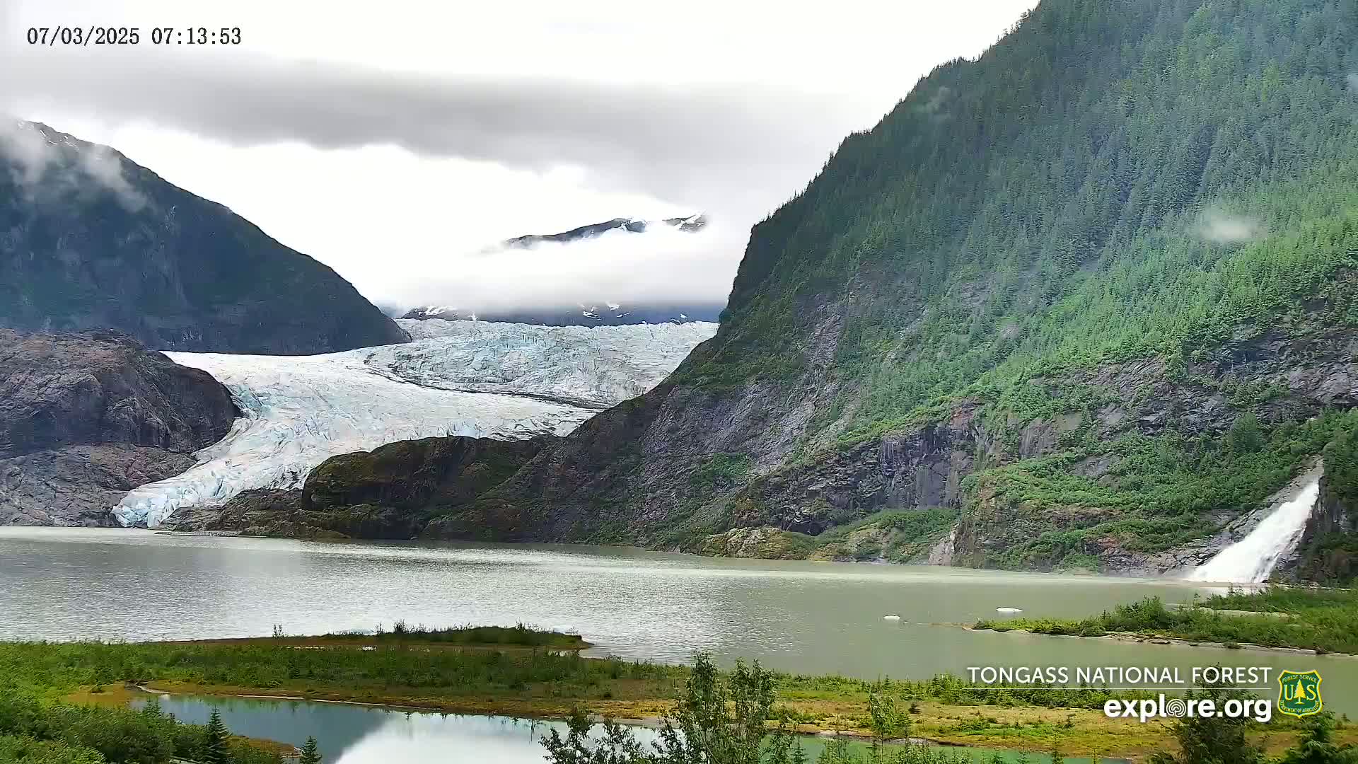 Mendenhall Glacier , Lake & Mountain Live Cam - Mendenhall Valley, Juneau, Alaska, USA