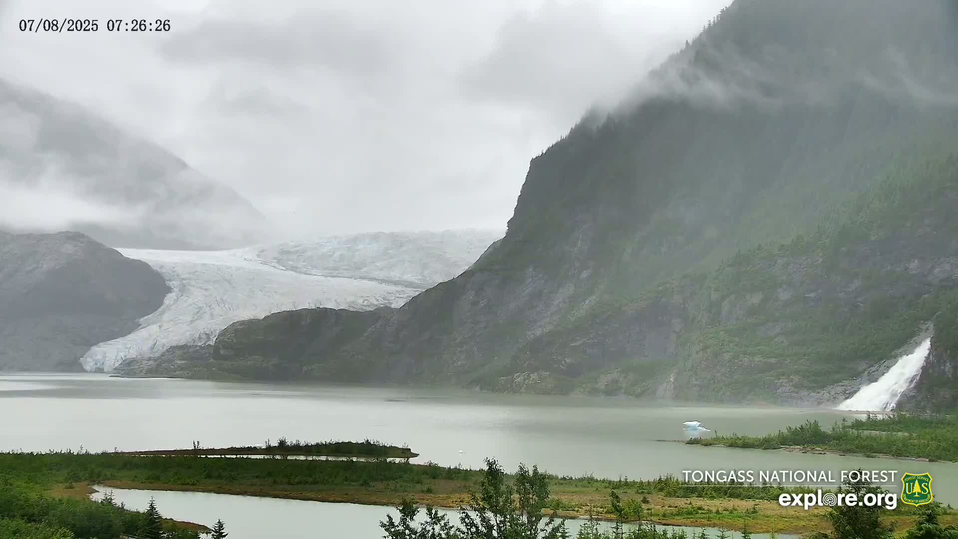 Mendenhall Glacier , Lake & Mountain Live Cam - Mendenhall Valley, Juneau, Alaska, USA