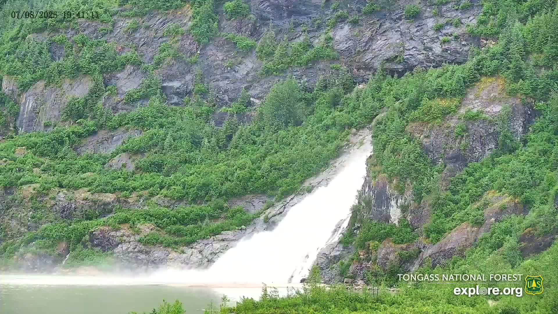 Mendenhall Glacier , Lake & Mountain Live Cam - Mendenhall Valley, Juneau, Alaska, USA